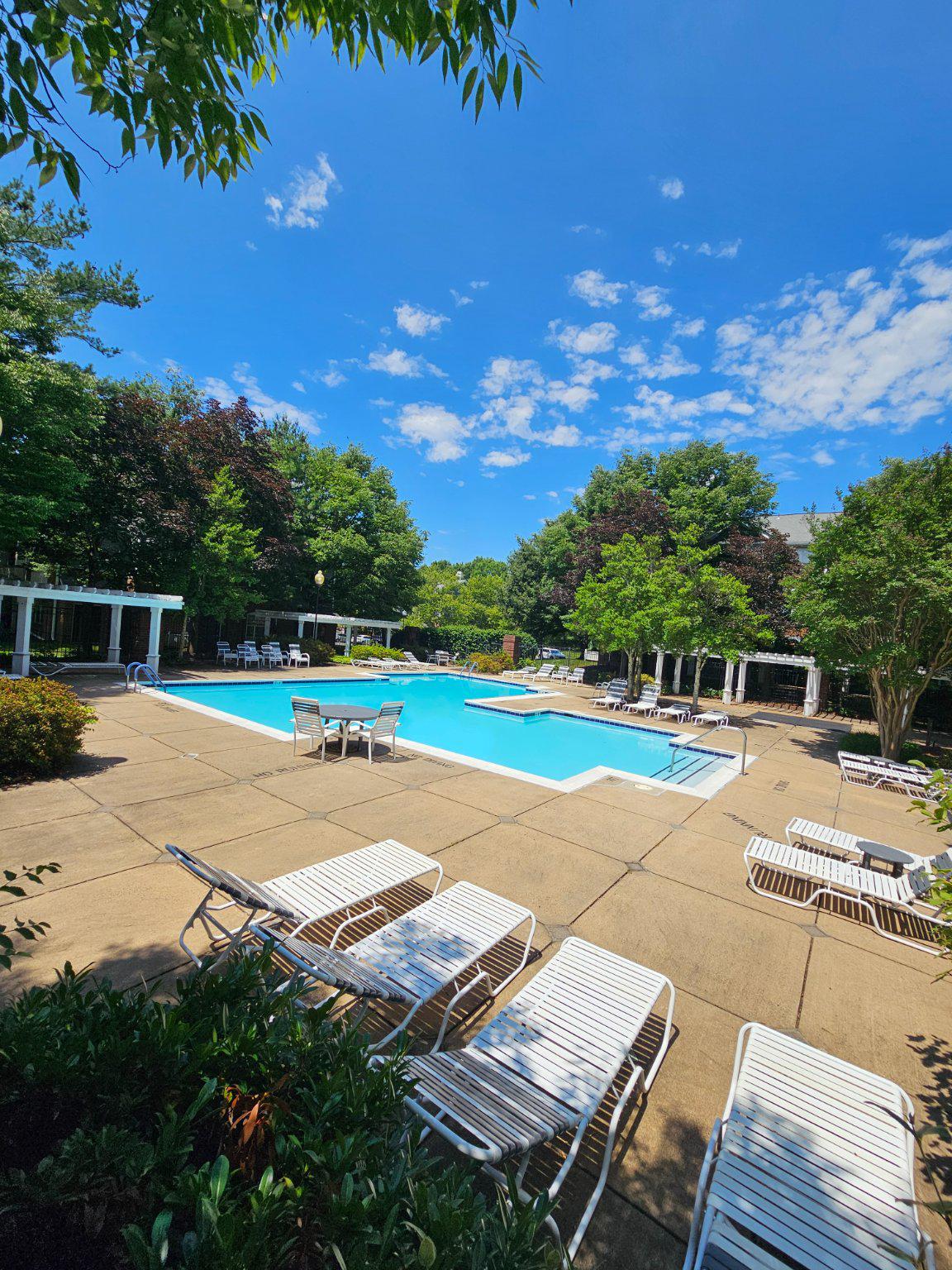 SOUTHGLEN AT UNIVERSITY CENTER - Residential