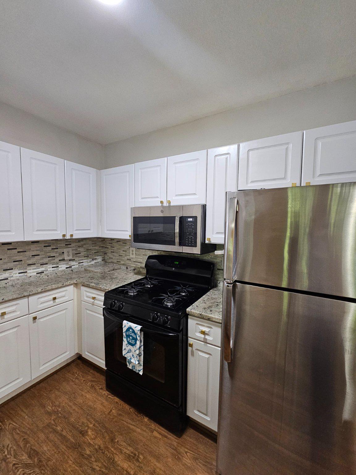 SOUTHGLEN AT UNIVERSITY CENTER - Residential