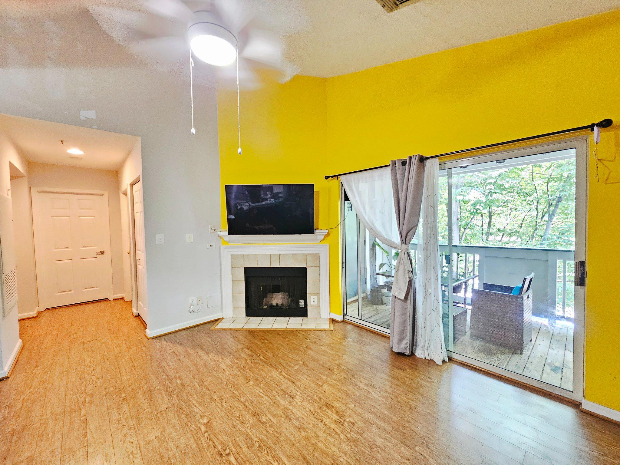 SOUTHGLEN AT UNIVERSITY CENTER - Residential