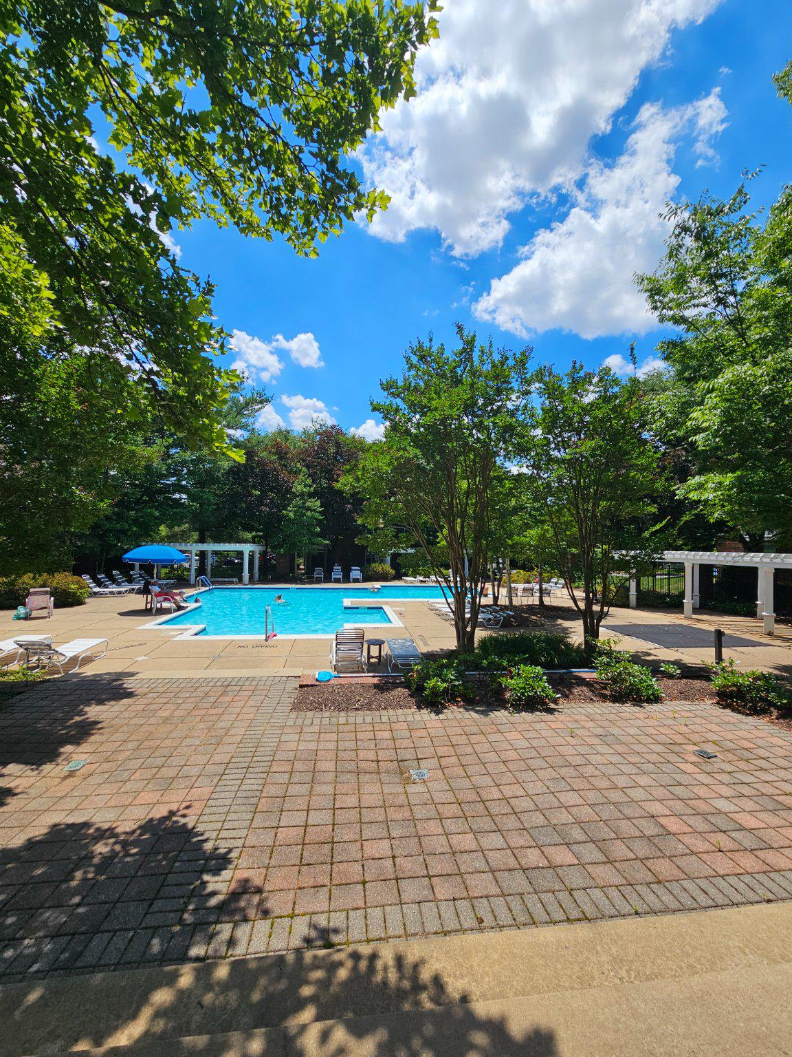 SOUTHGLEN AT UNIVERSITY CENTER - Residential