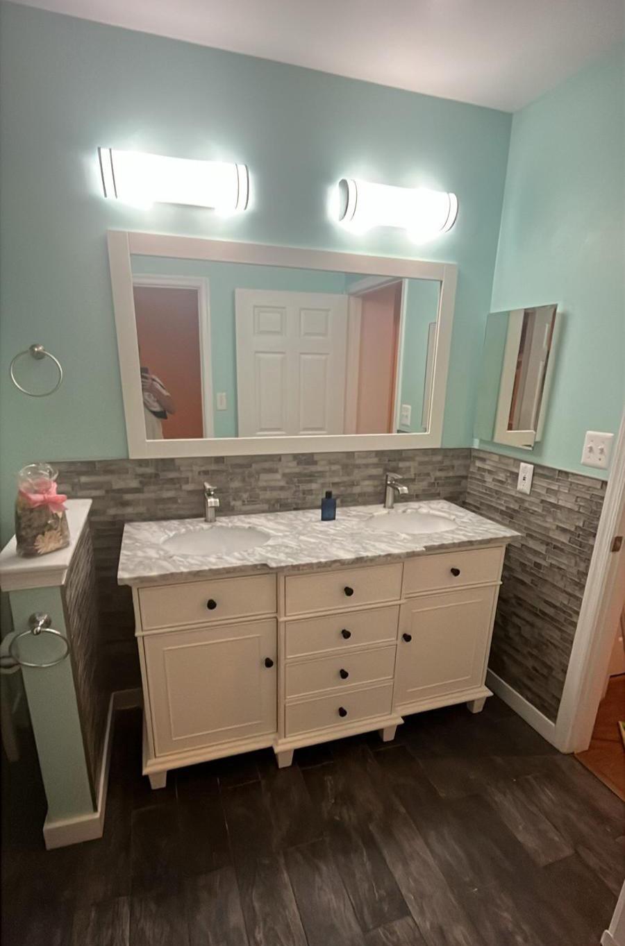SOUTHGLEN AT UNIVERSITY CENTER - Residential