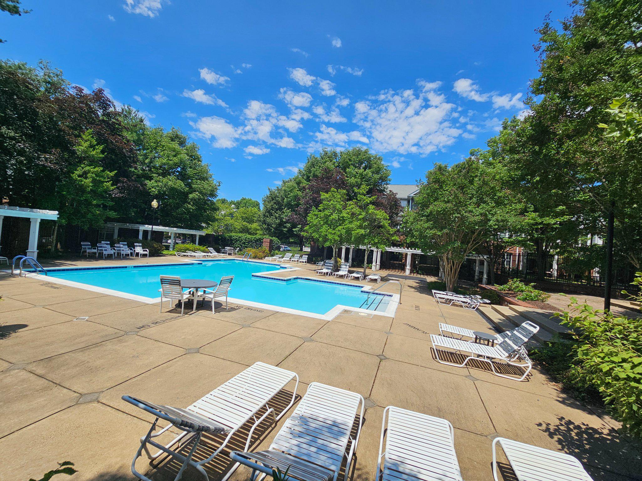 SOUTHGLEN AT UNIVERSITY CENTER - Residential
