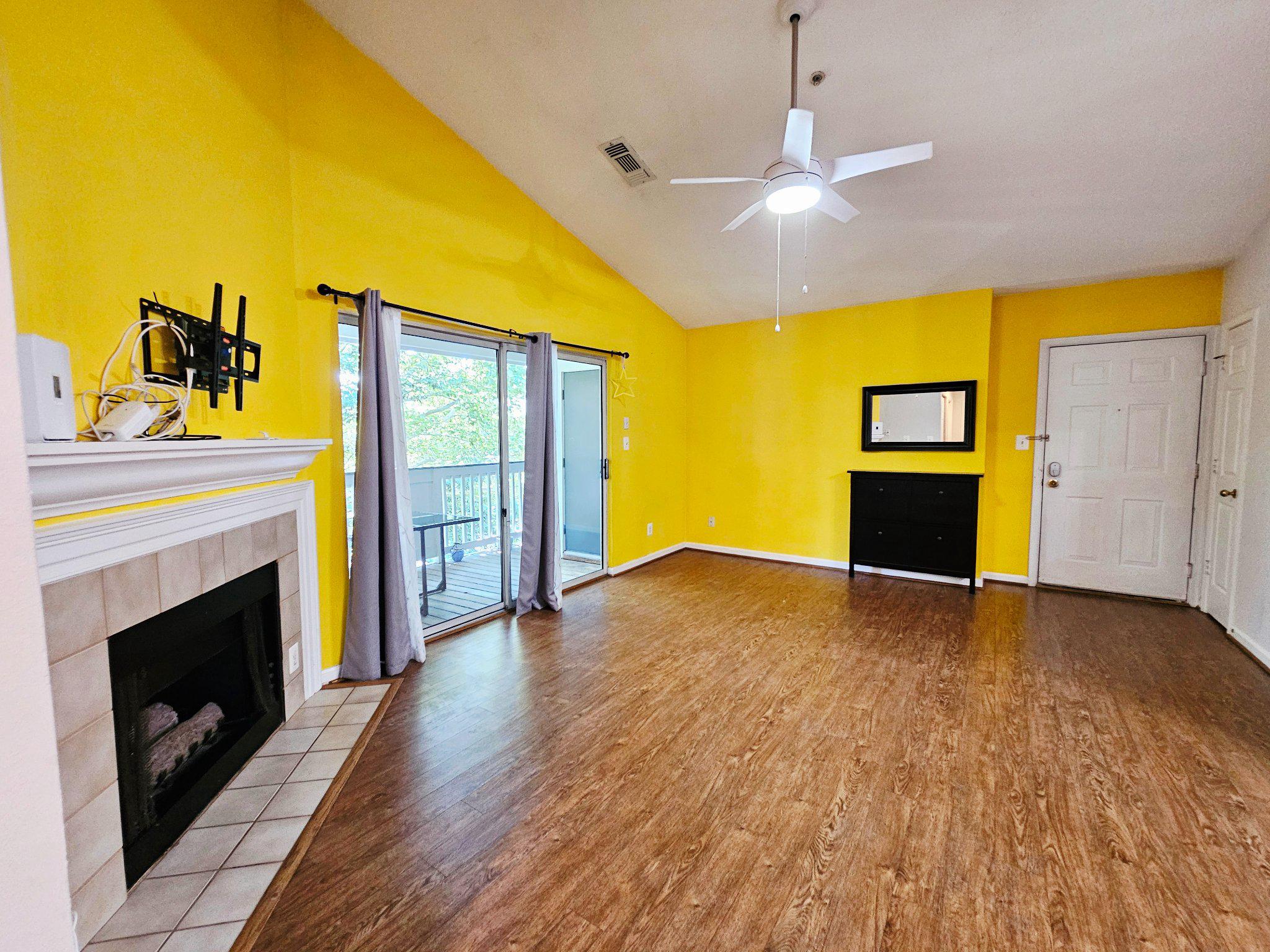SOUTHGLEN AT UNIVERSITY CENTER - Residential