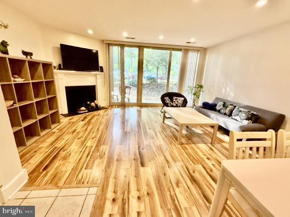 SOUTHAMPTON - Residential