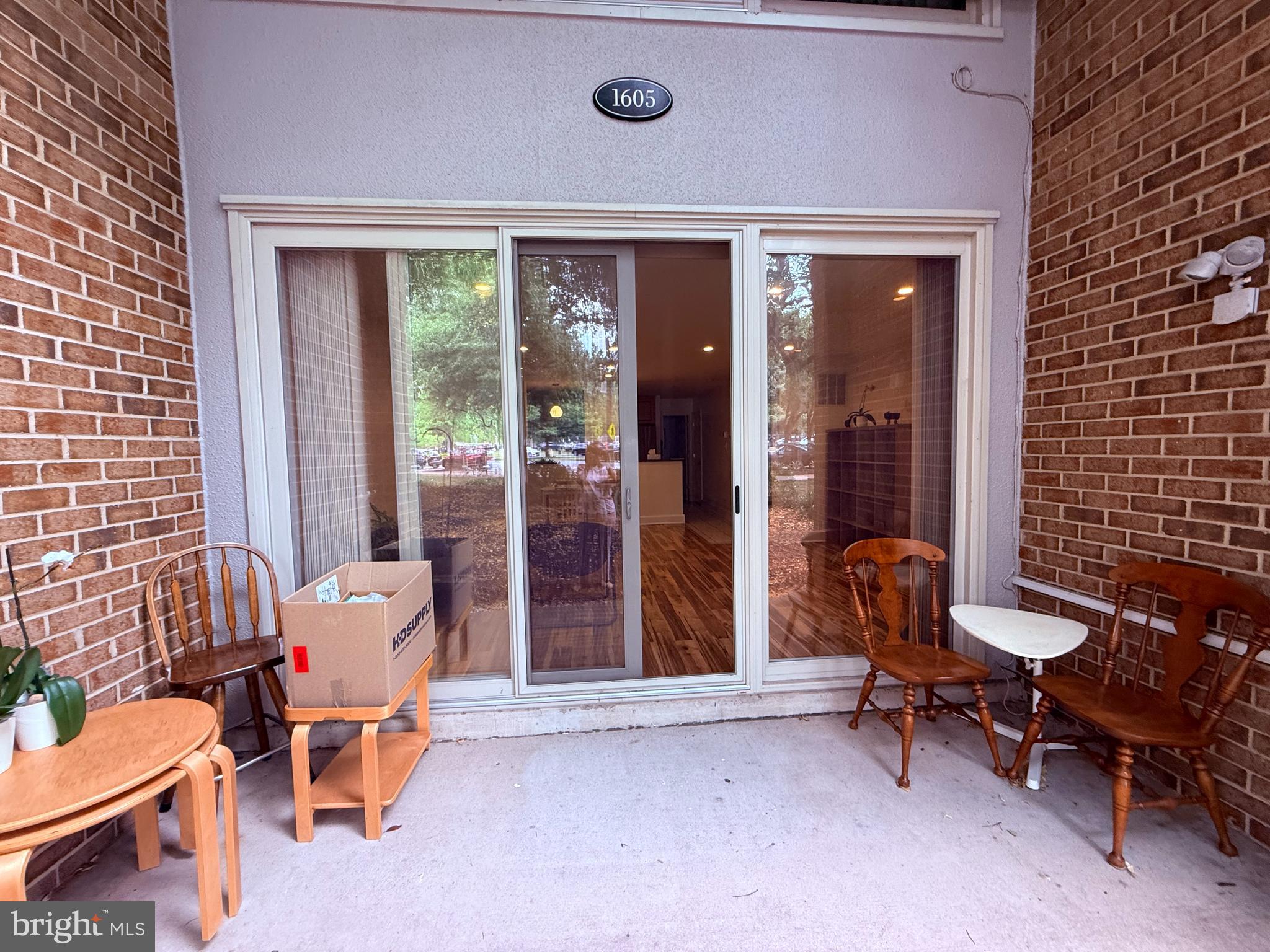 SOUTHAMPTON - Residential