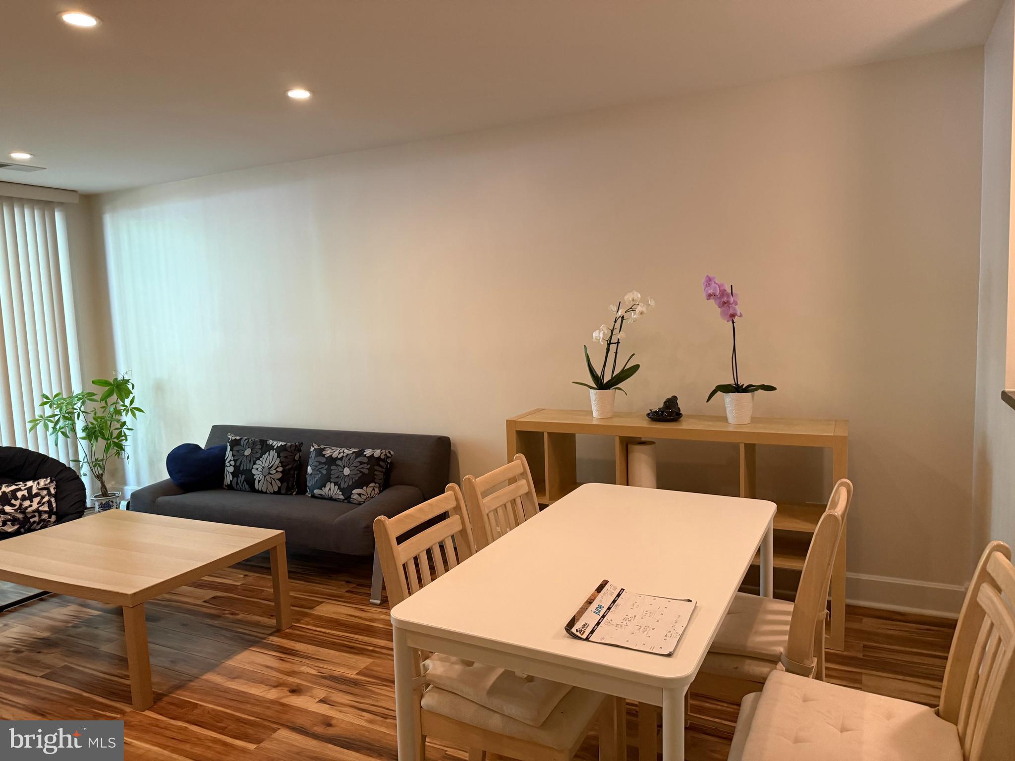 SOUTHAMPTON - Residential