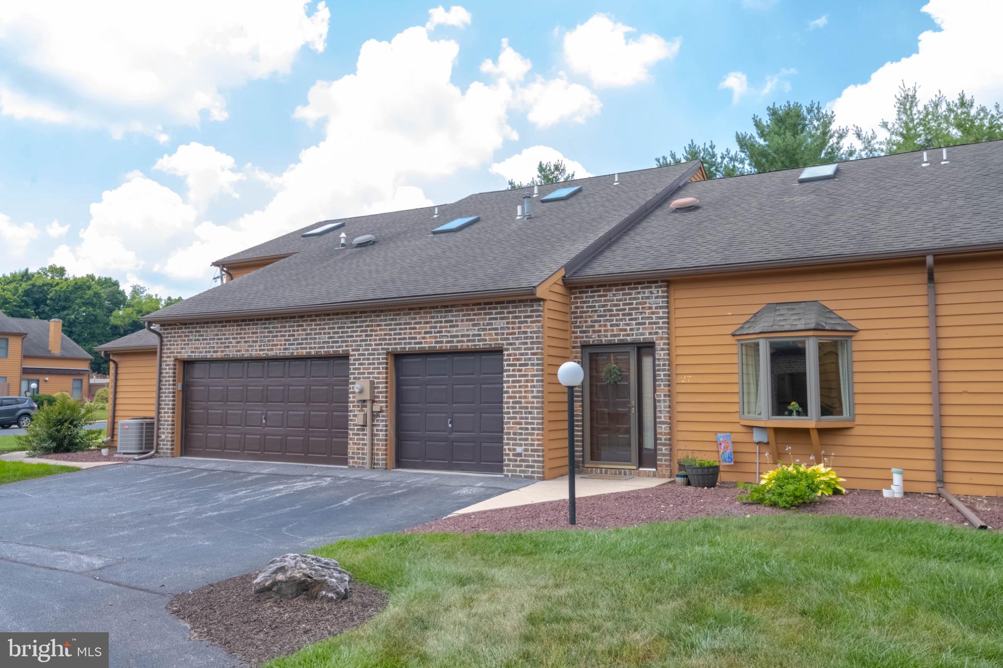 WESTVIEW MANOR - Residential