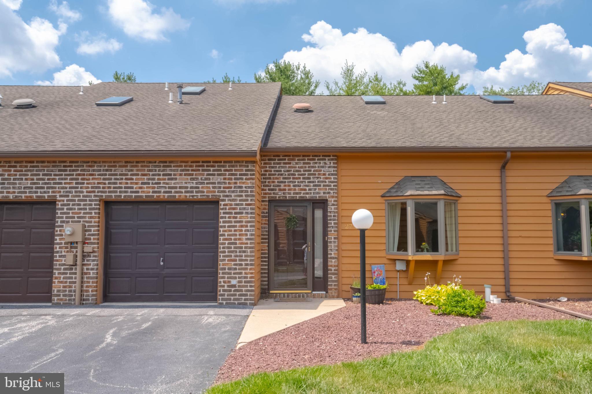 WESTVIEW MANOR - Residential