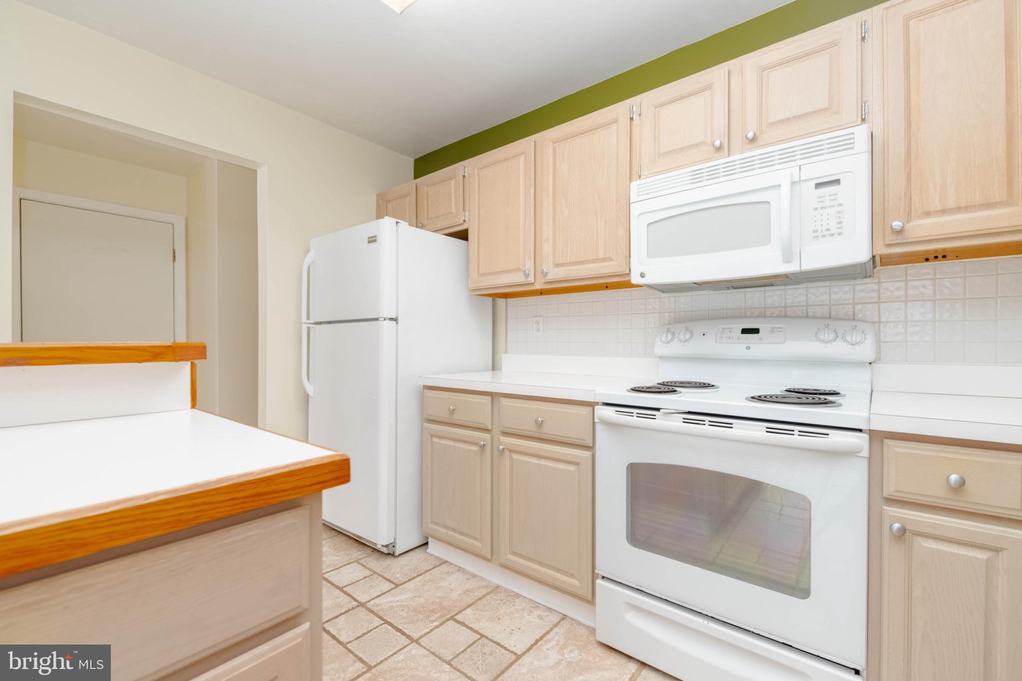 WESTVIEW MANOR - Residential