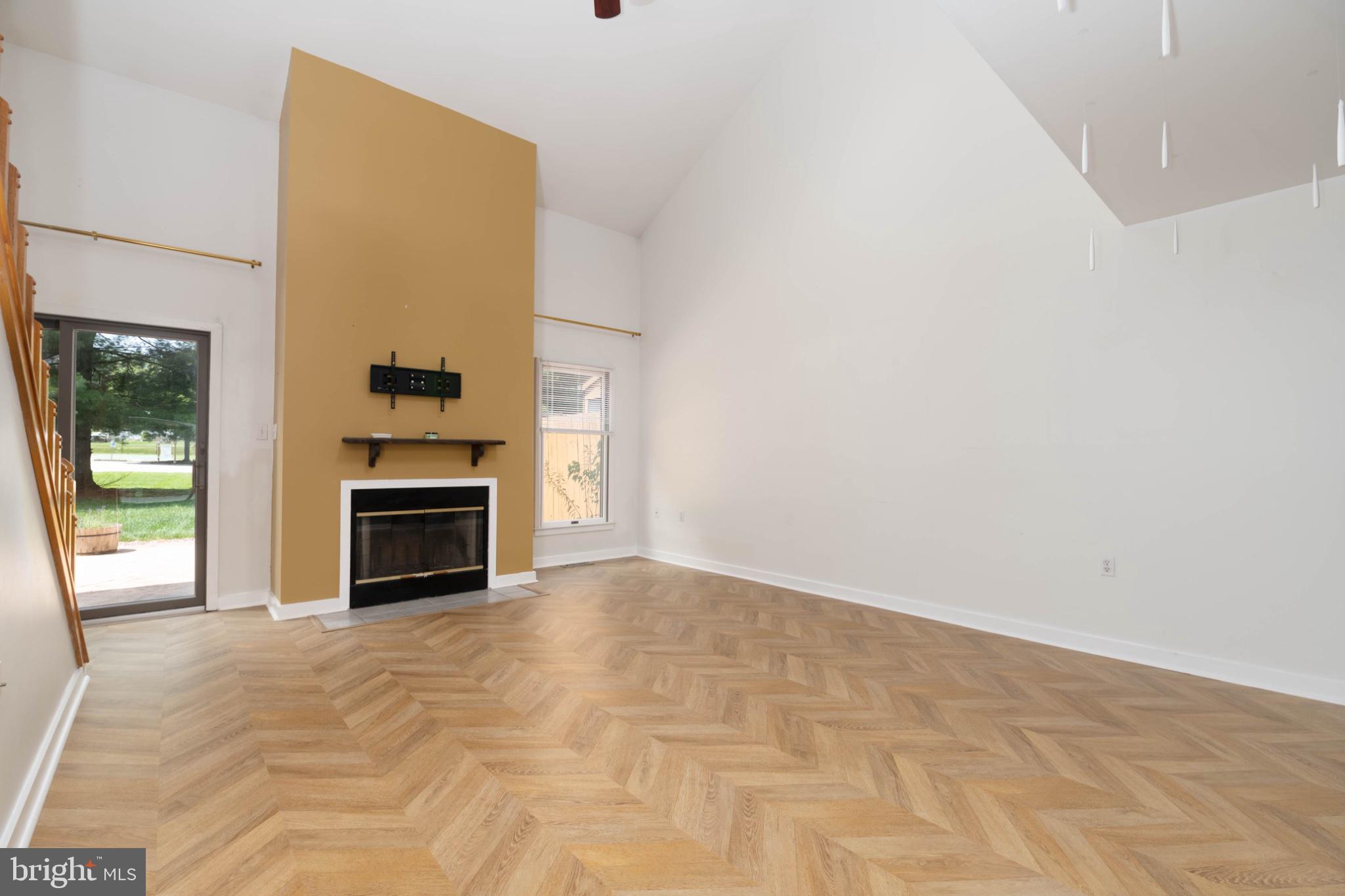 WESTVIEW MANOR - Residential