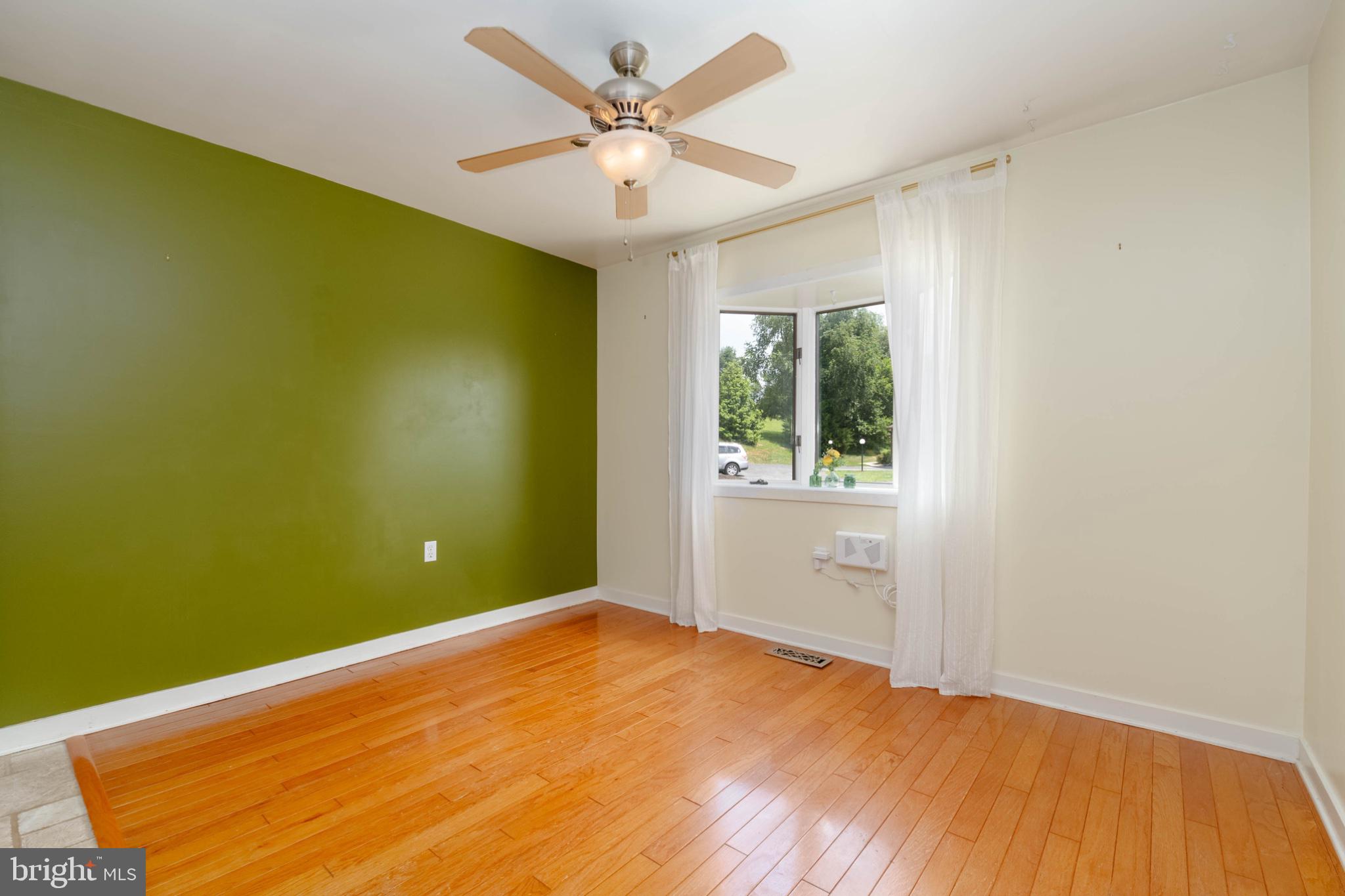 WESTVIEW MANOR - Residential