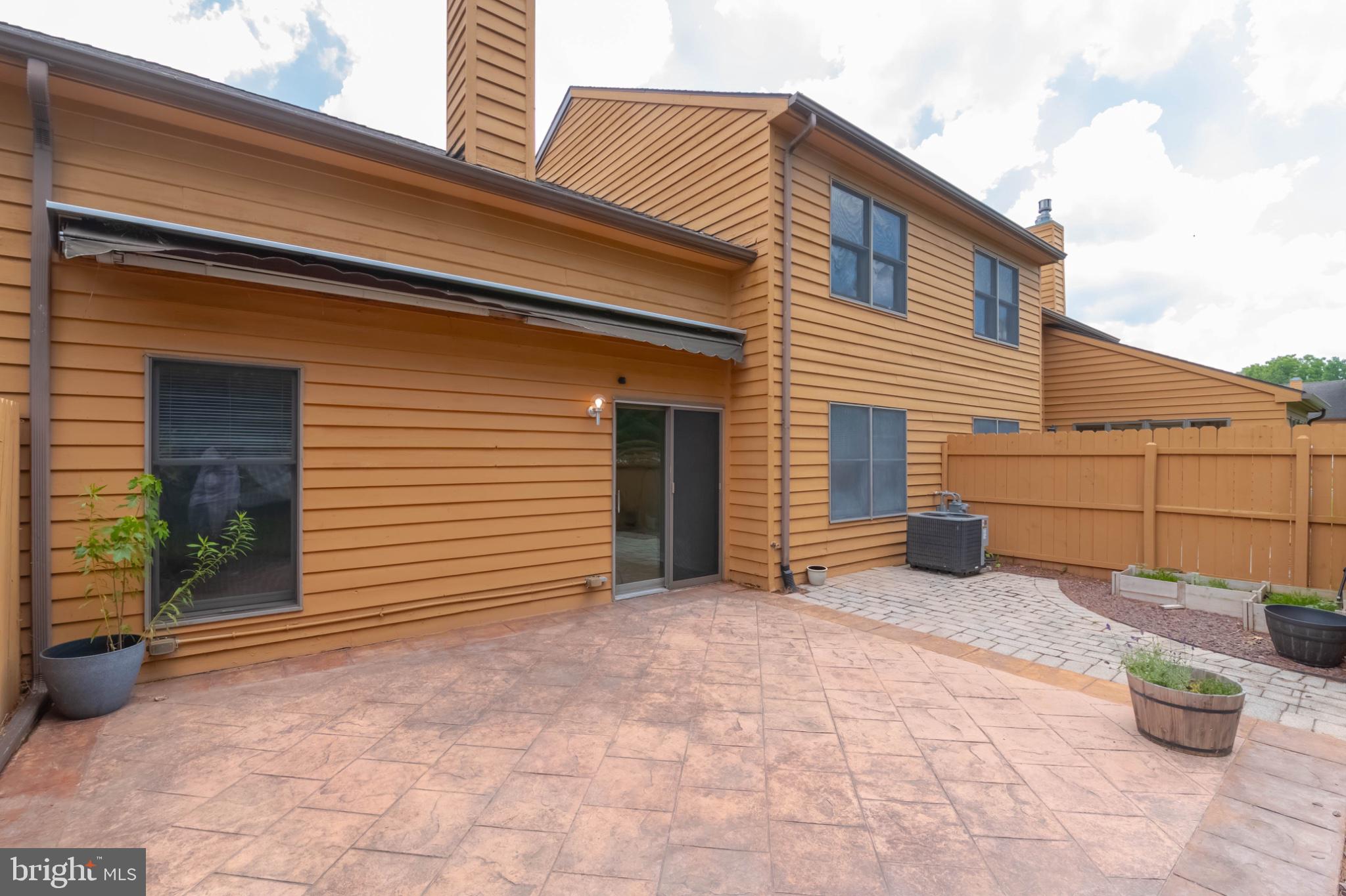 WESTVIEW MANOR - Residential
