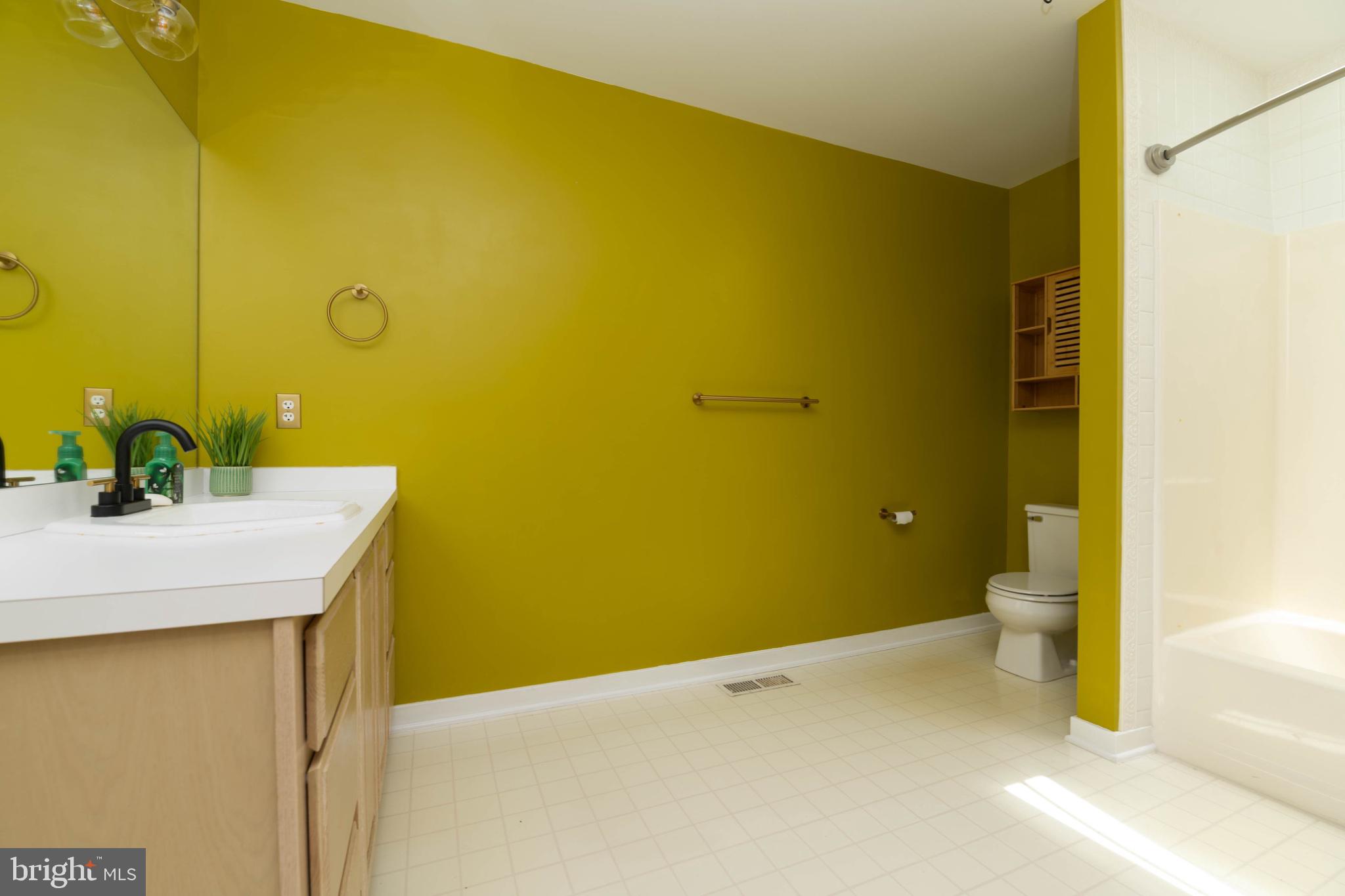 WESTVIEW MANOR - Residential