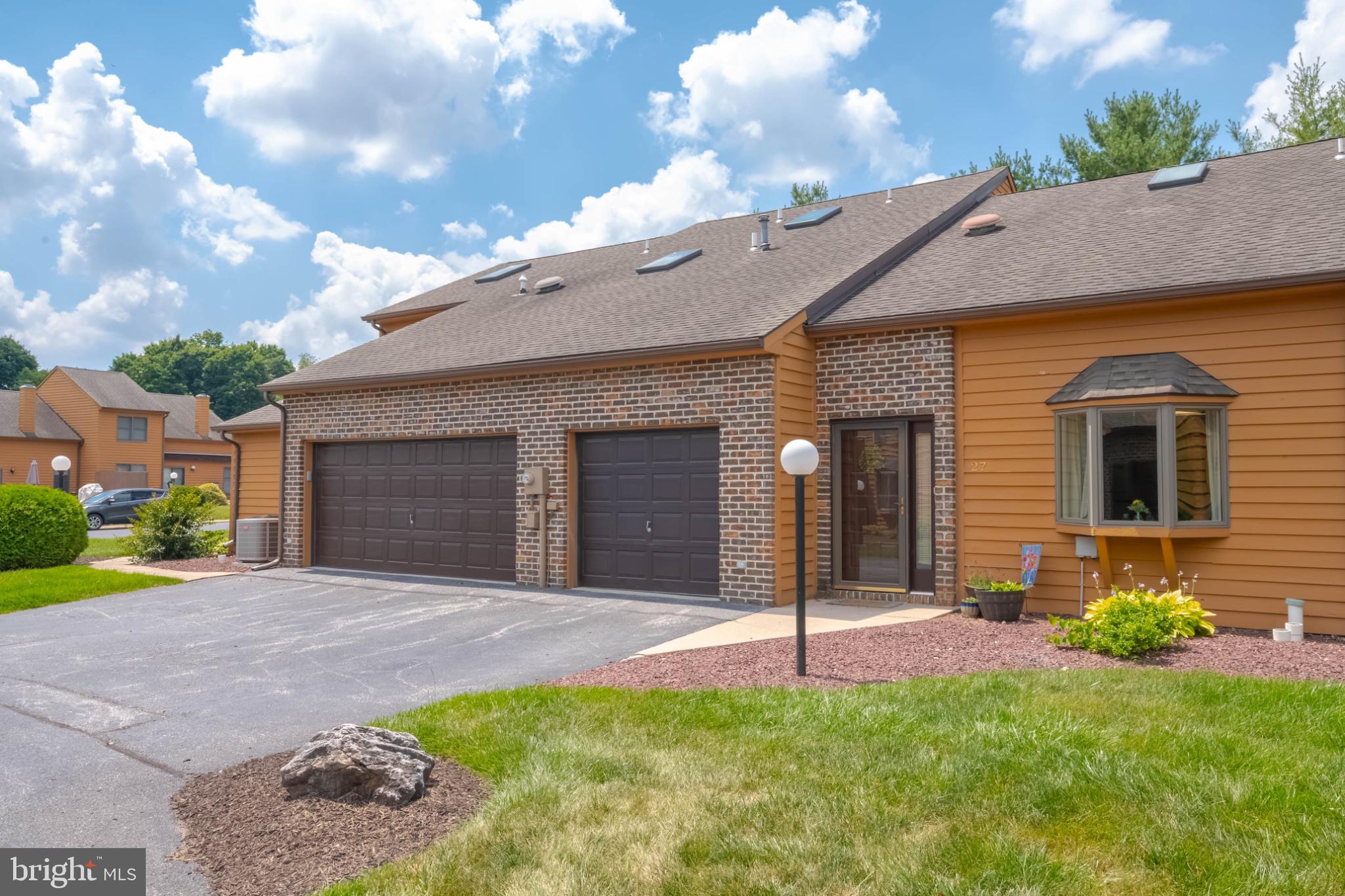 WESTVIEW MANOR - Residential