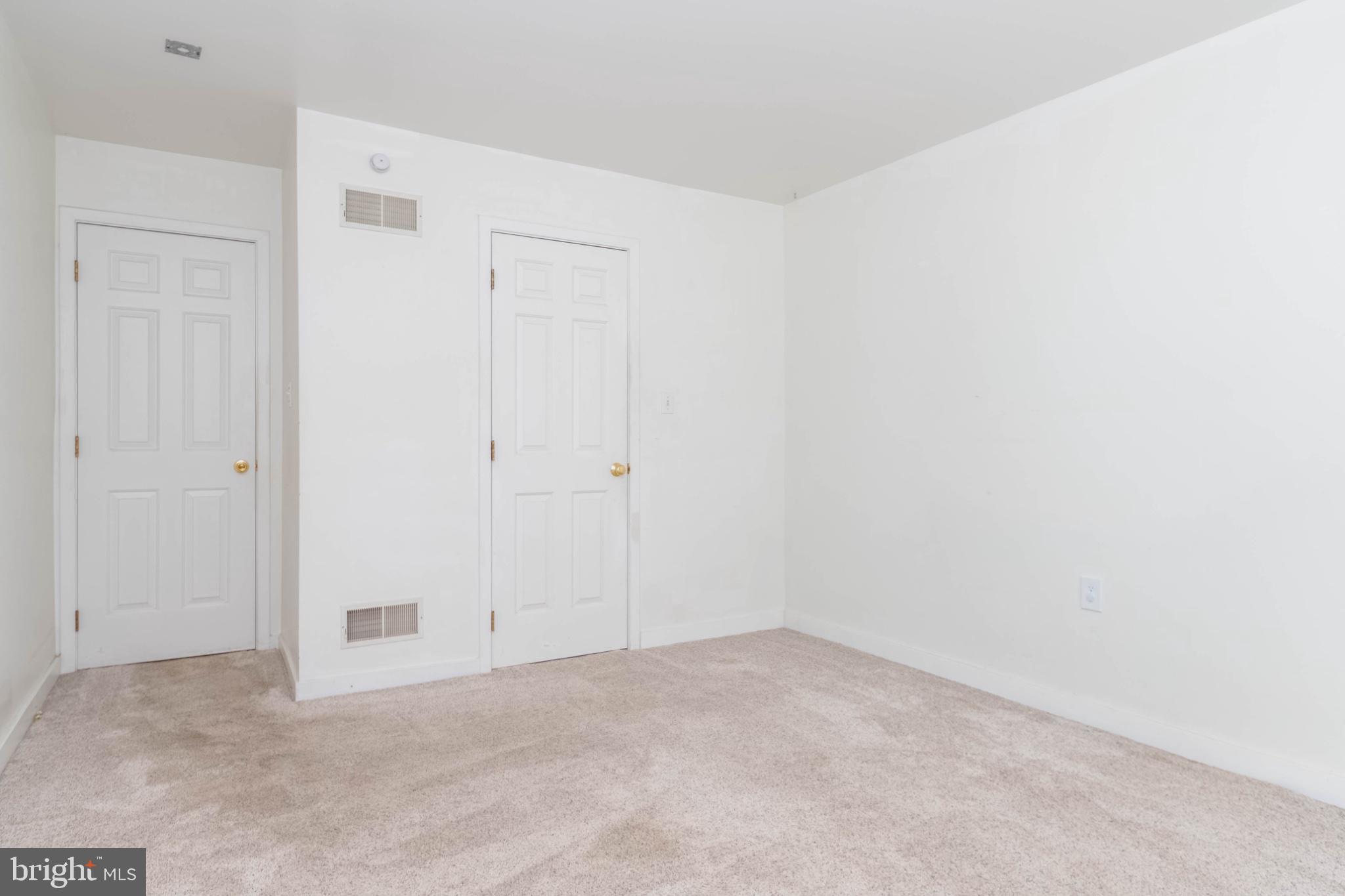 WESTVIEW MANOR - Residential
