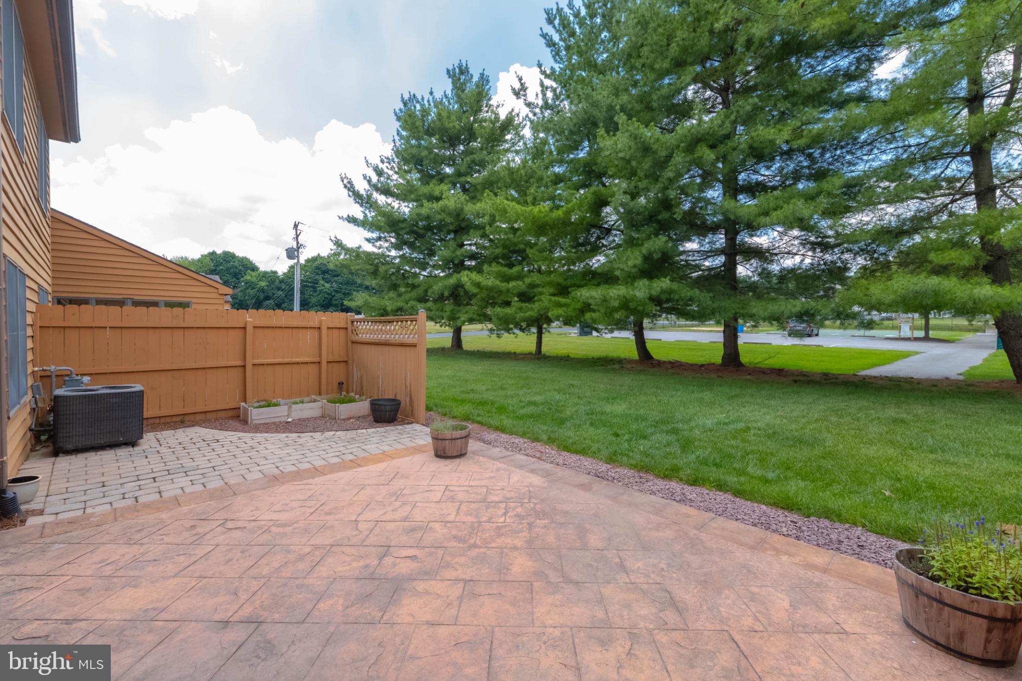 WESTVIEW MANOR - Residential
