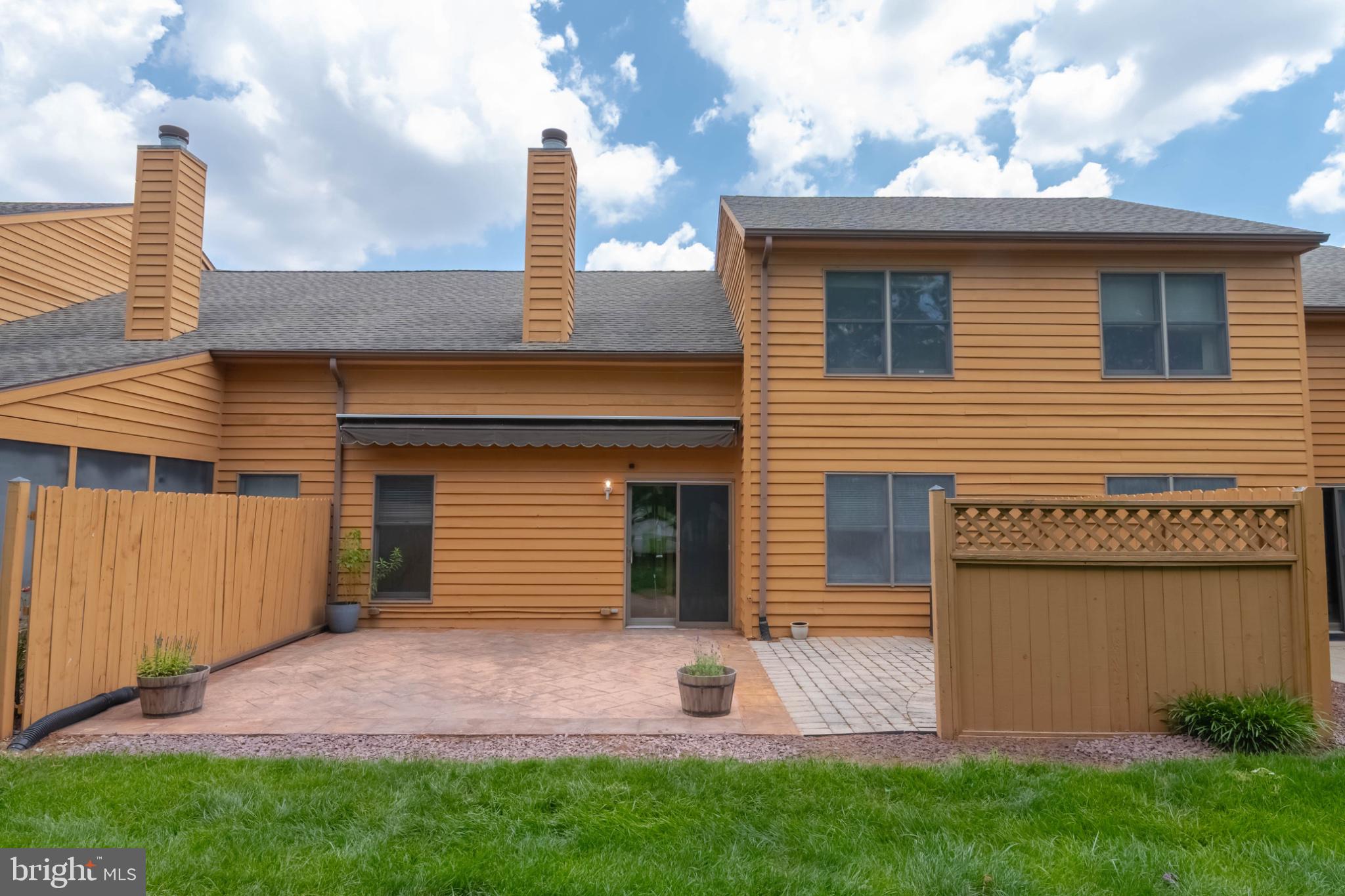 WESTVIEW MANOR - Residential
