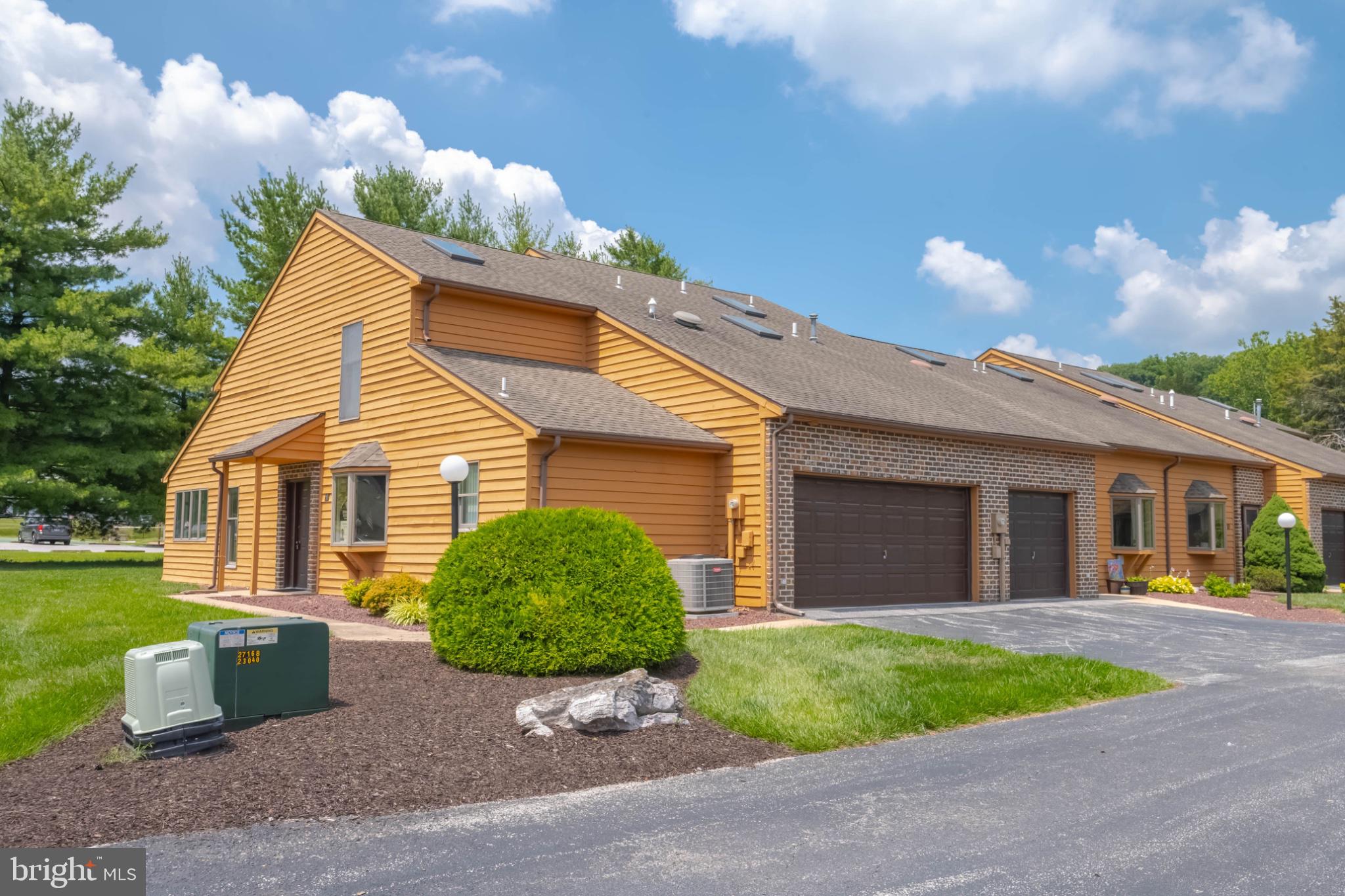 WESTVIEW MANOR - Residential