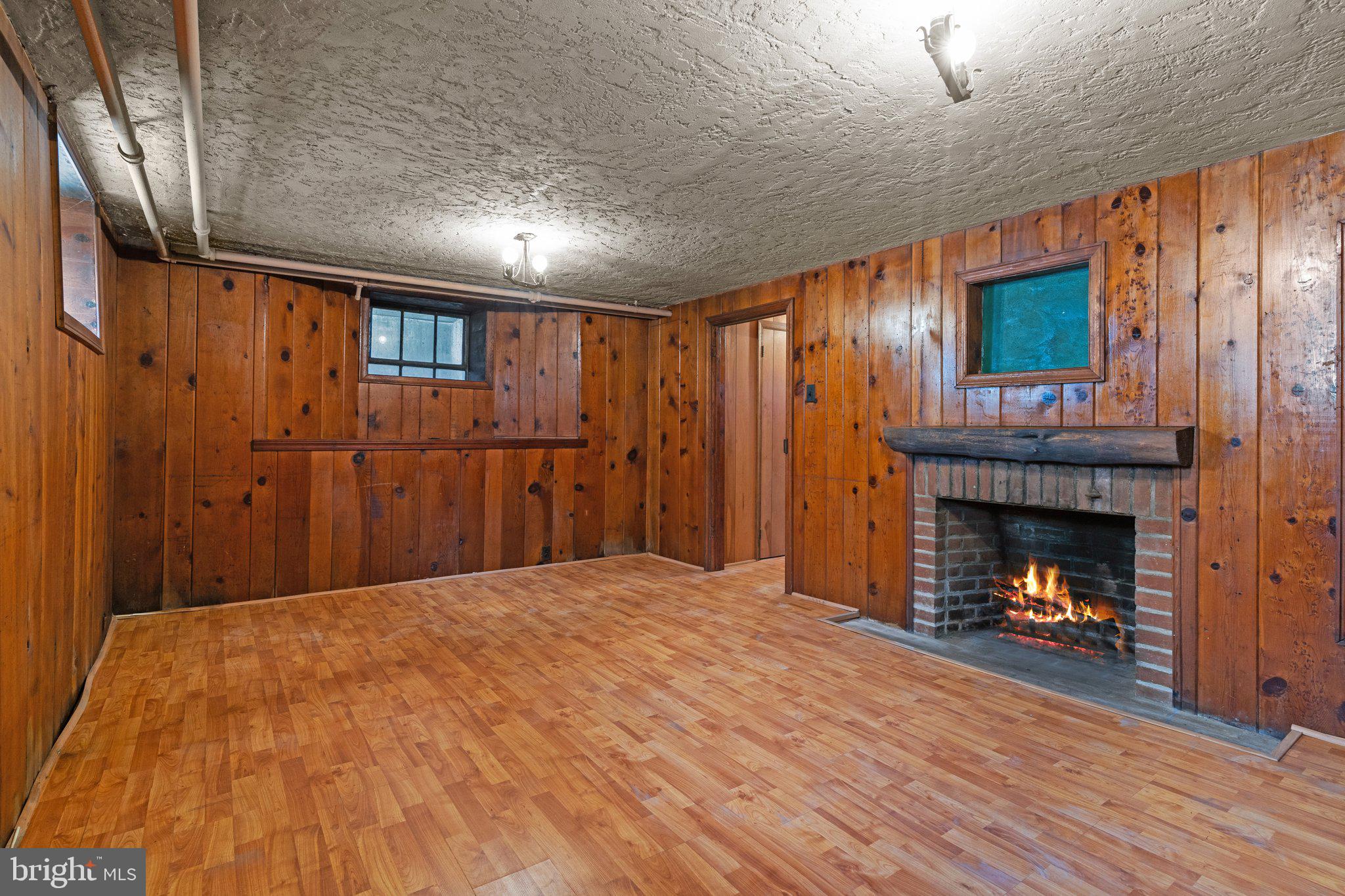 ROWLAND PARK - Residential