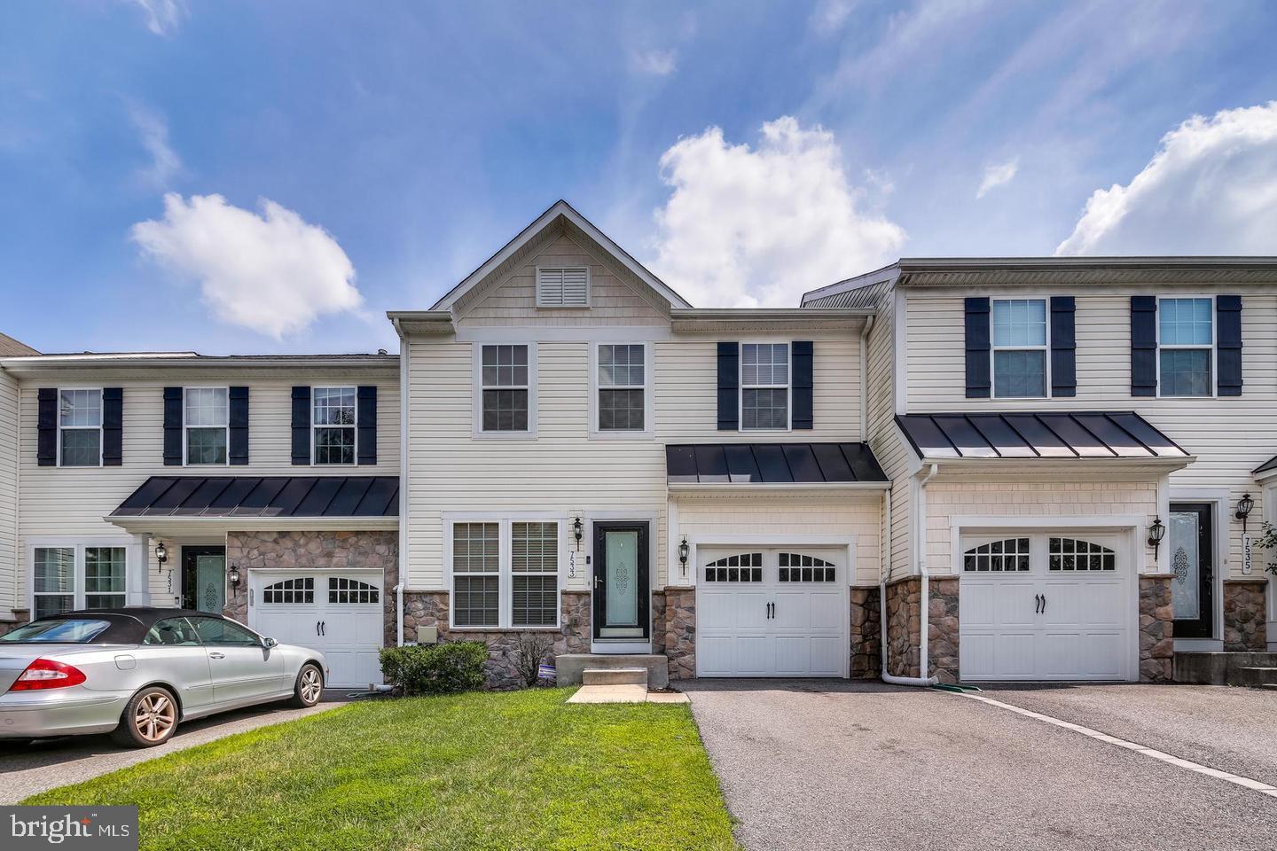 VILLAGES OF DORCHESTER - Residential Lease