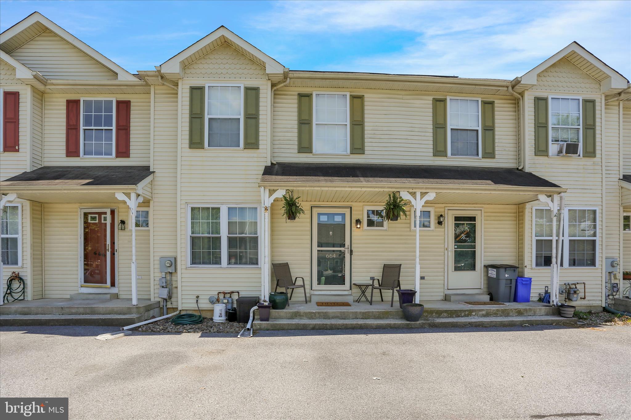 GOLDEN MANOR - Residential