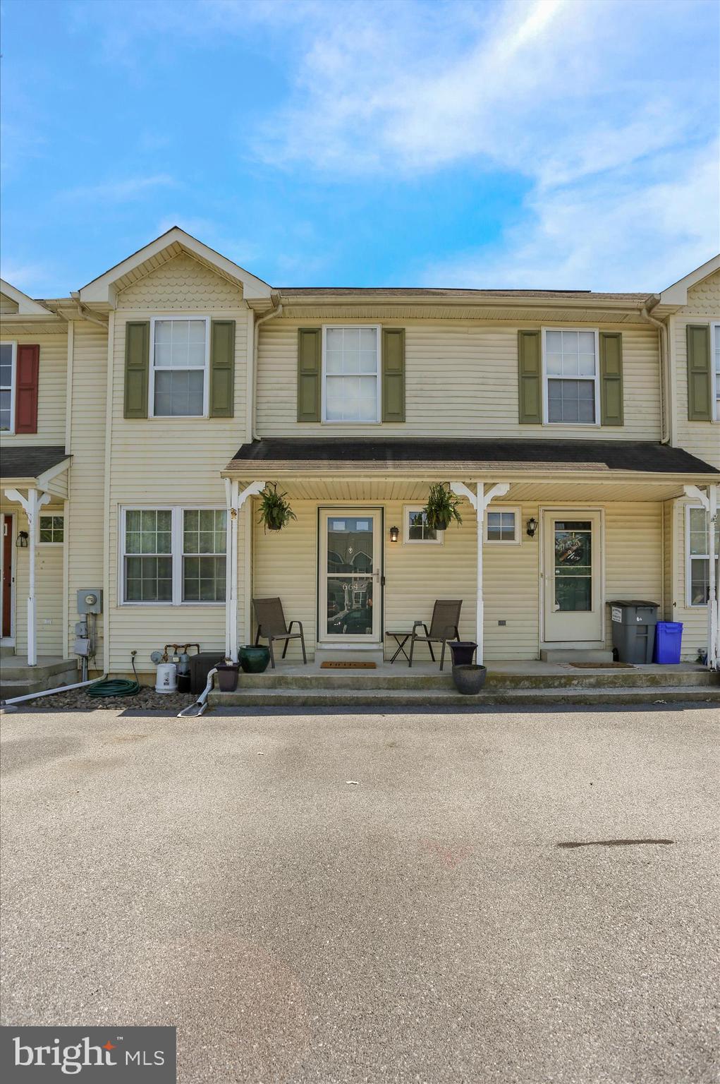 GOLDEN MANOR - Residential