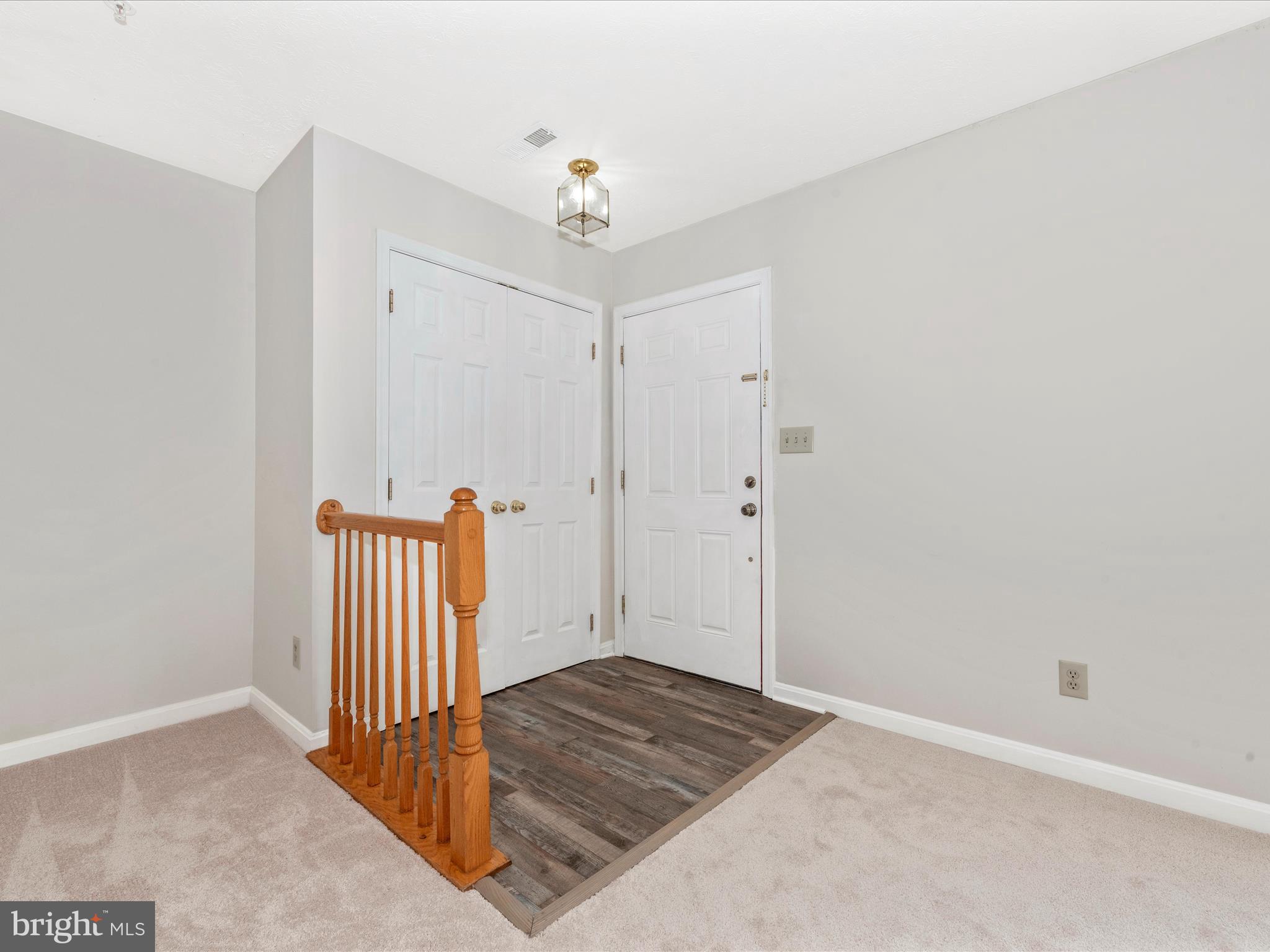 AVINGTON PARK - Residential