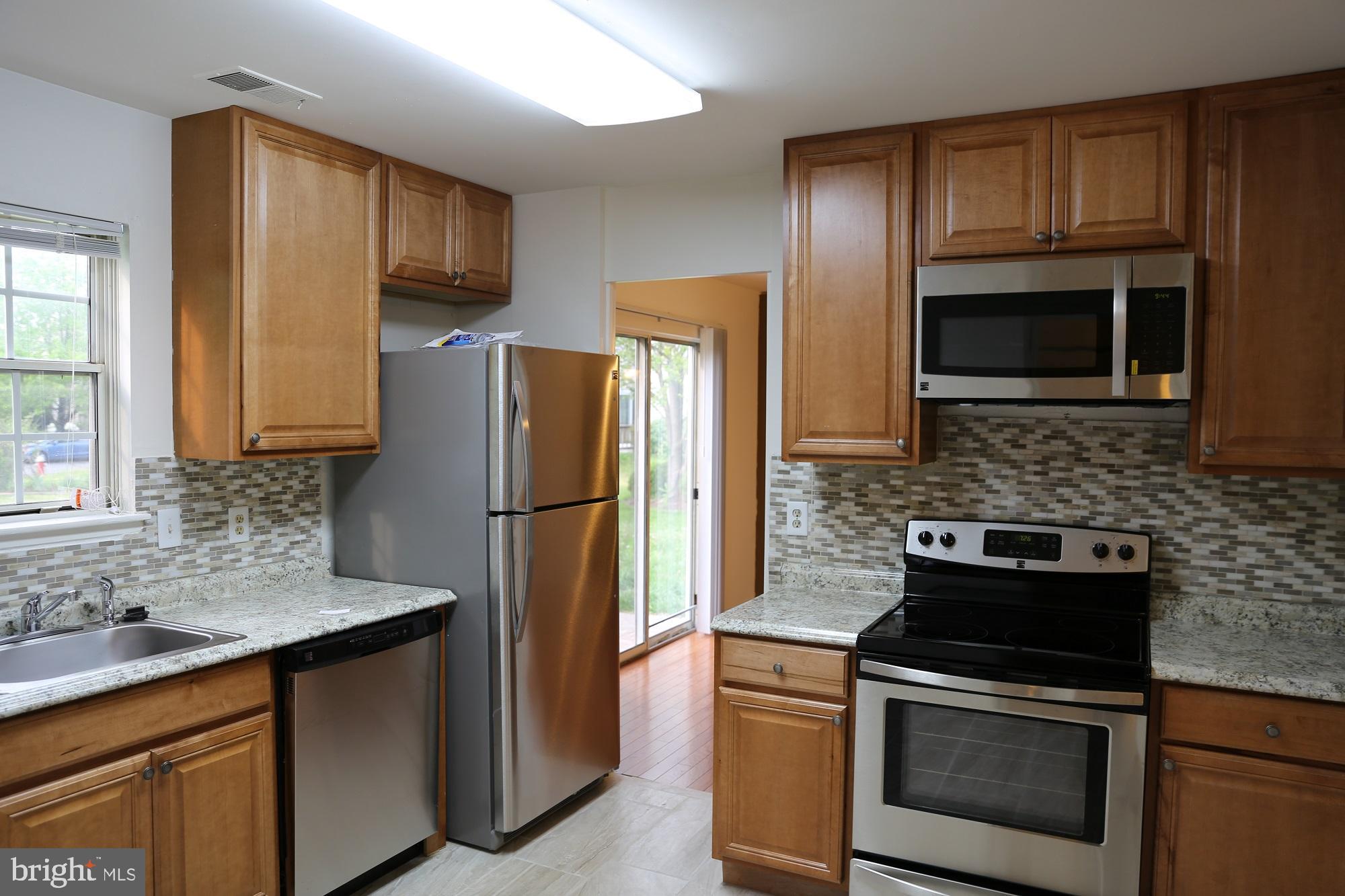 FRANKLIN FARM - Residential Lease