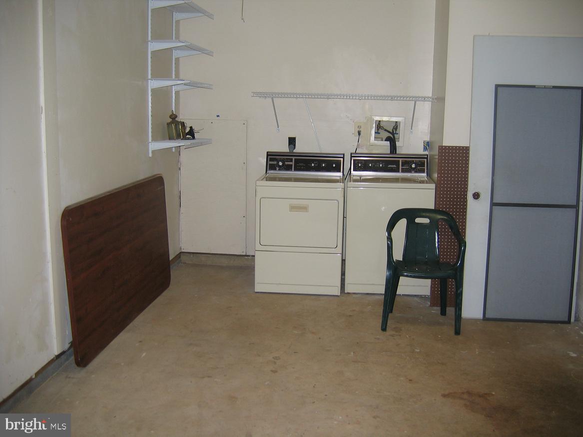 FRANKLIN FARM - Residential Lease