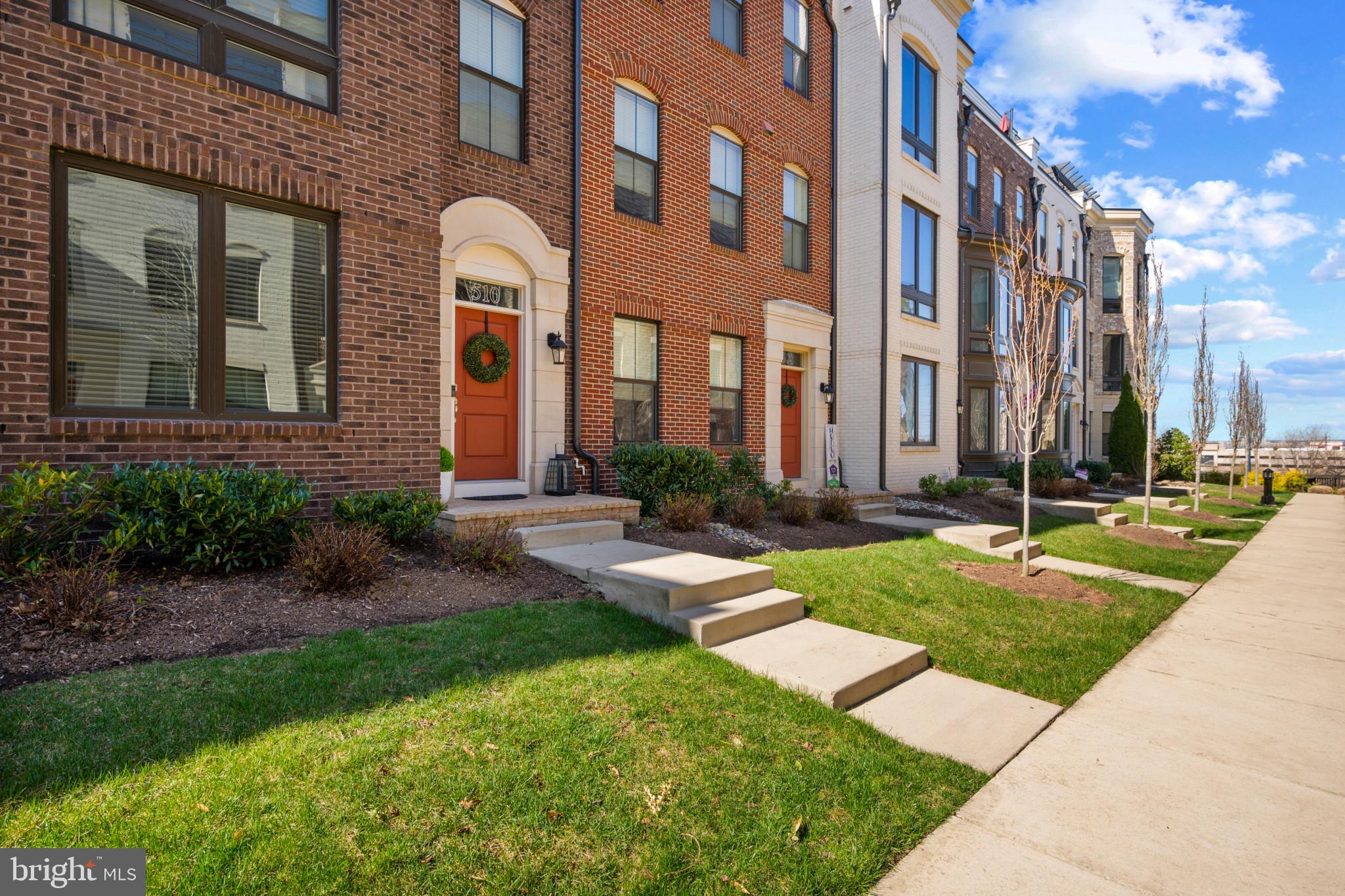 POTOMAC OVERLOOK AT NATIONAL HARBOR - Residential