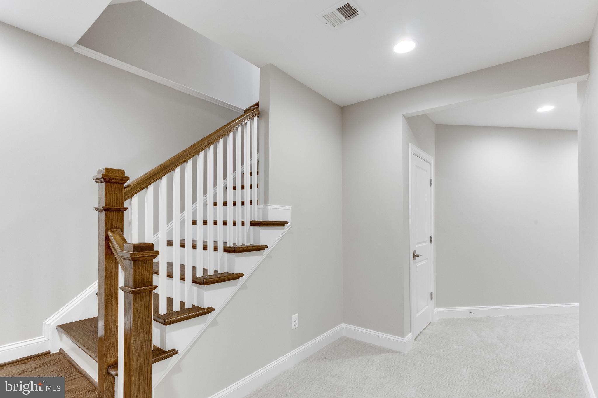 LIVINGSTON HEIGHTS - Residential