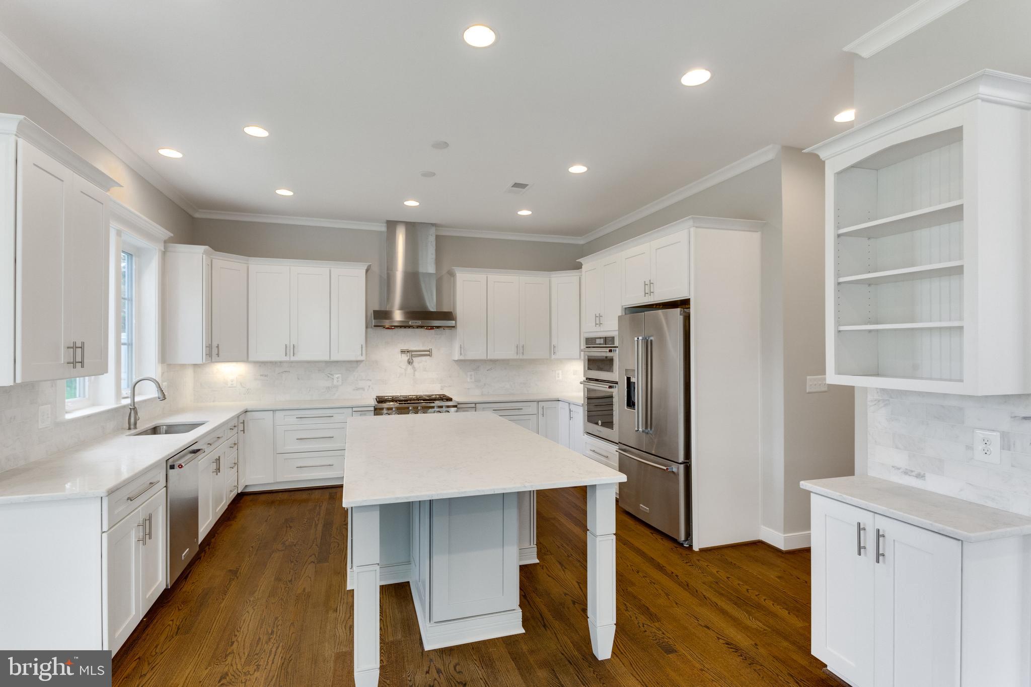 LIVINGSTON HEIGHTS - Residential