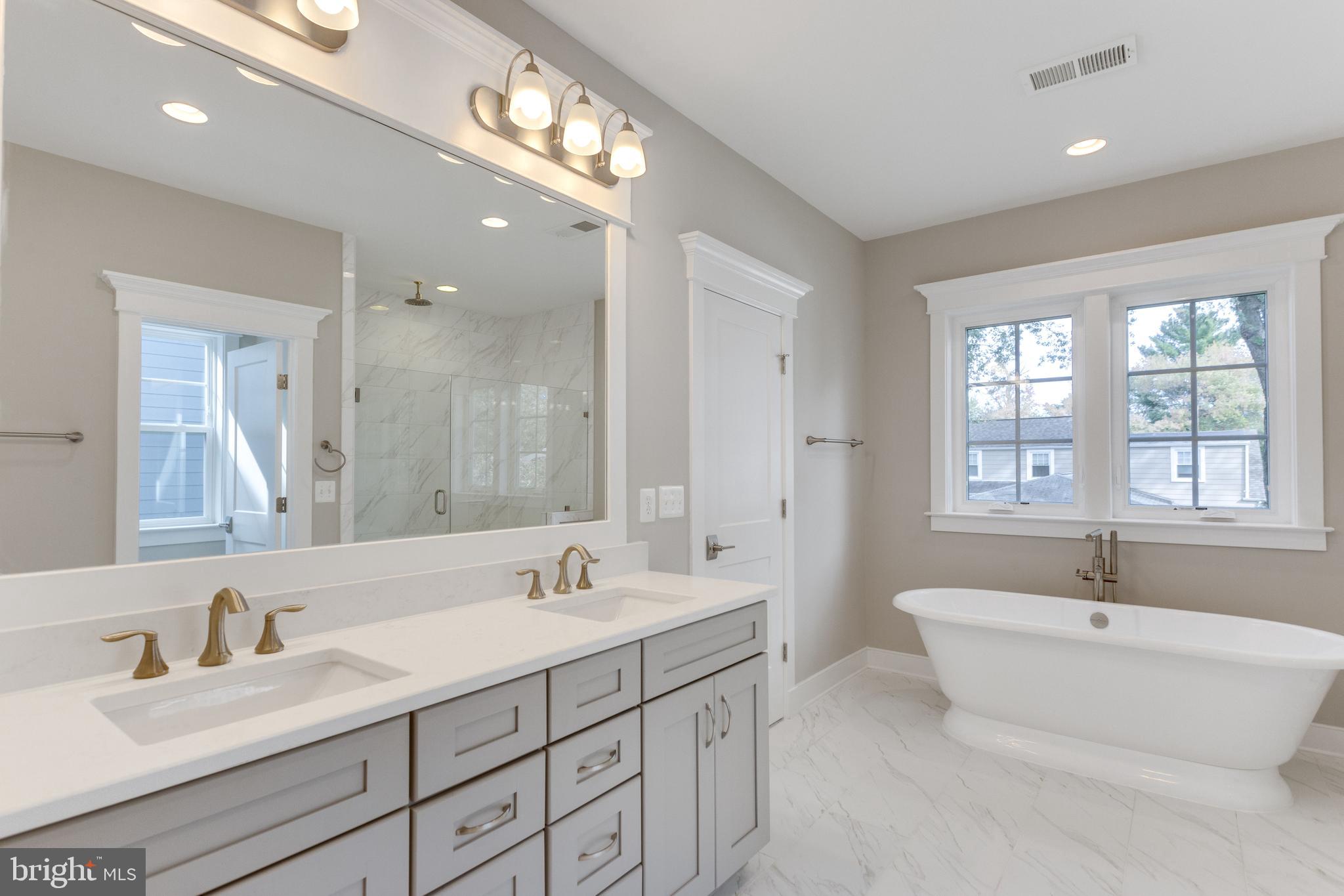 LIVINGSTON HEIGHTS - Residential