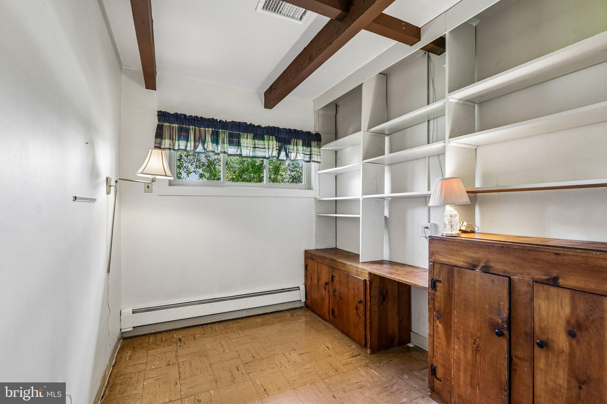 ROBERTS PARK - Residential