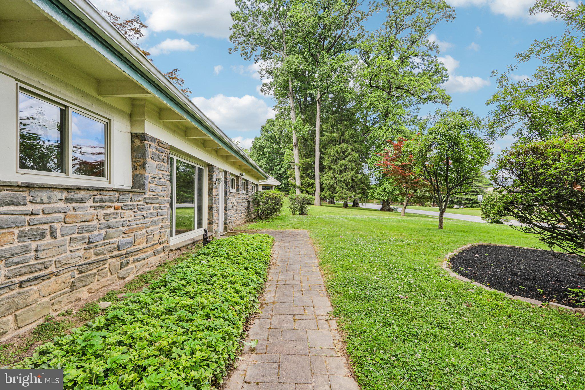 ROBERTS PARK - Residential