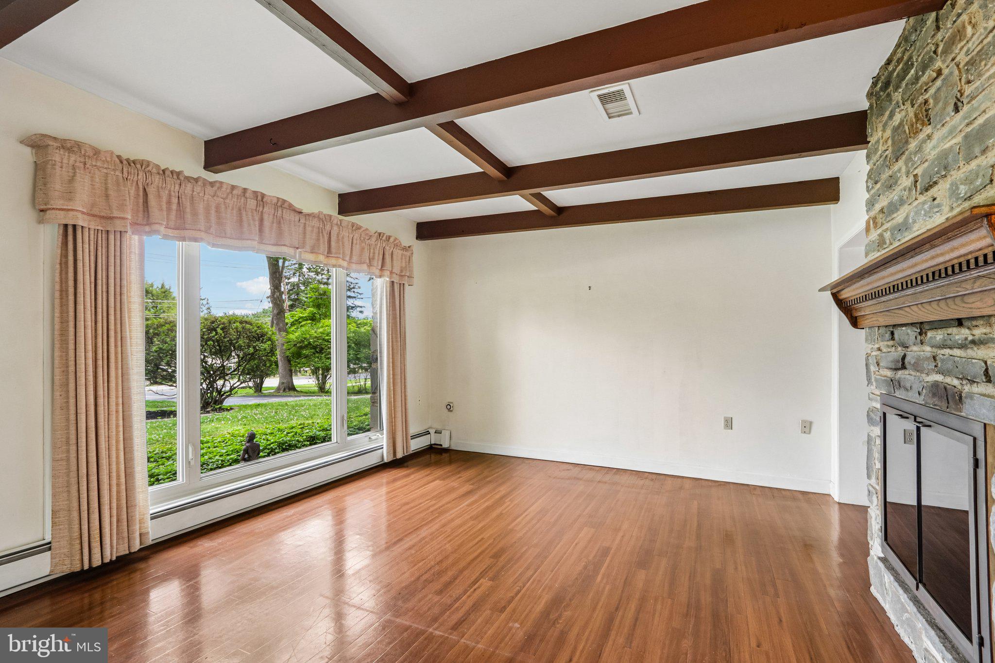 ROBERTS PARK - Residential