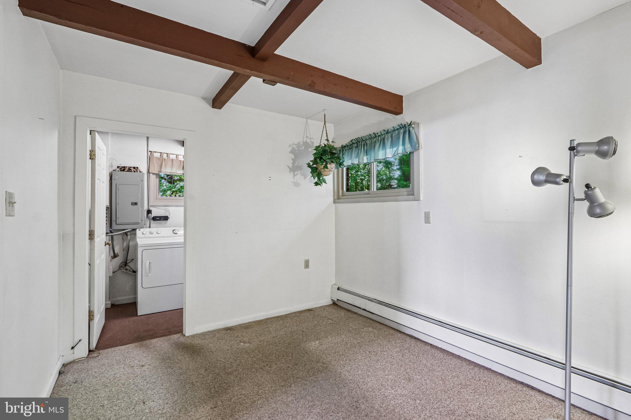 ROBERTS PARK - Residential