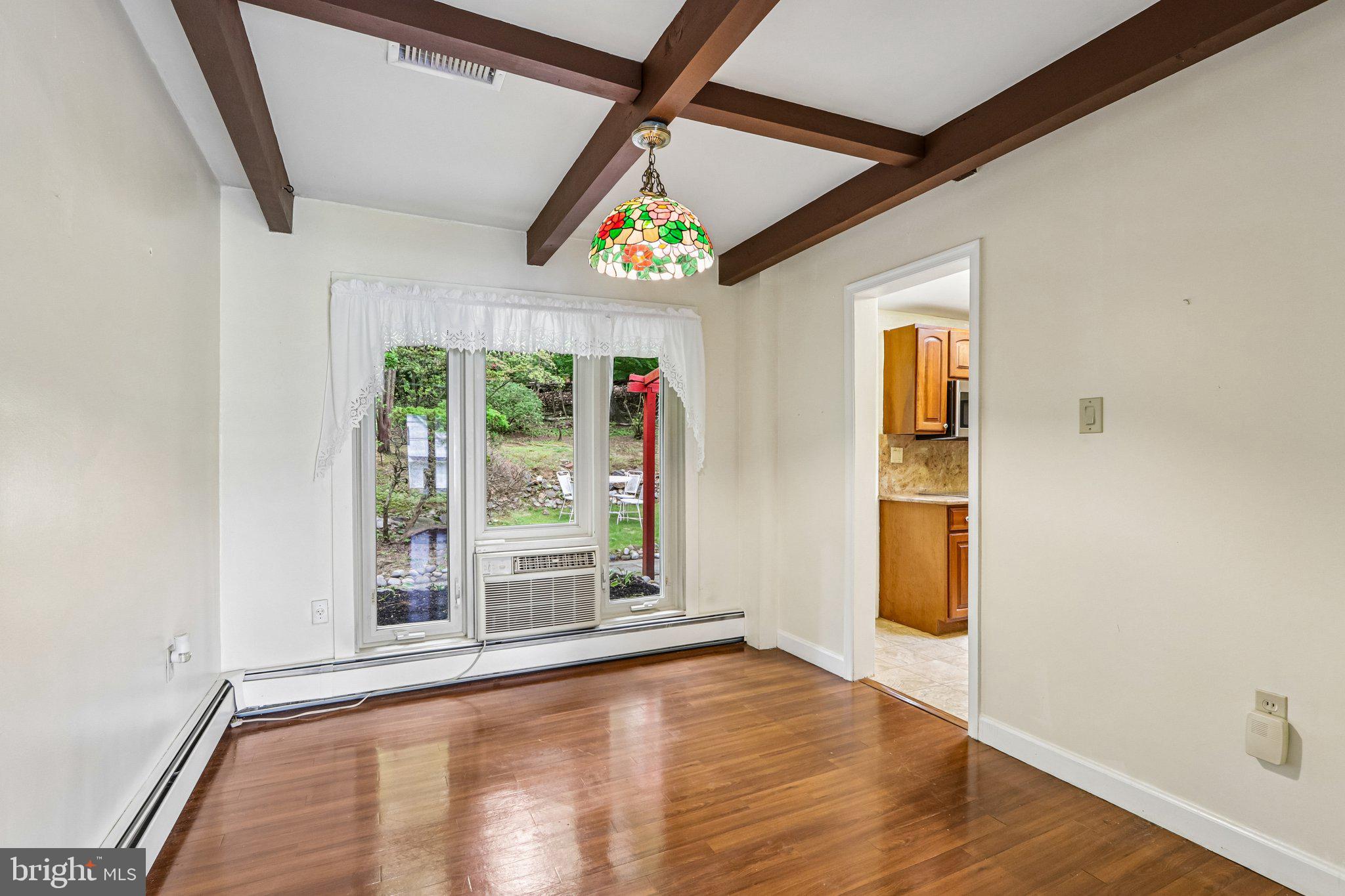 ROBERTS PARK - Residential