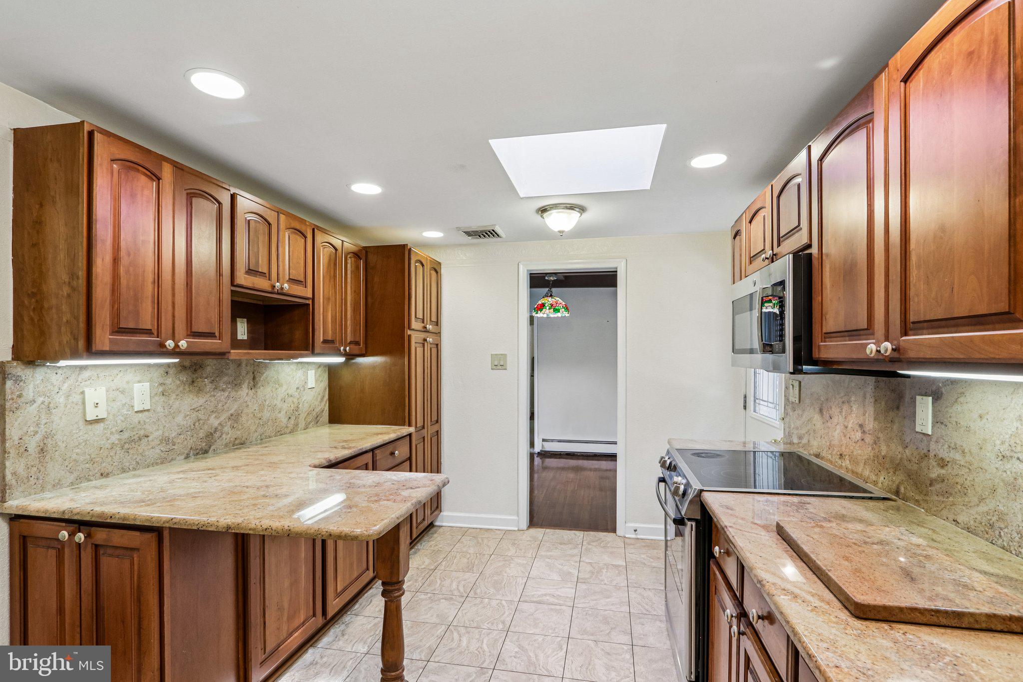 ROBERTS PARK - Residential
