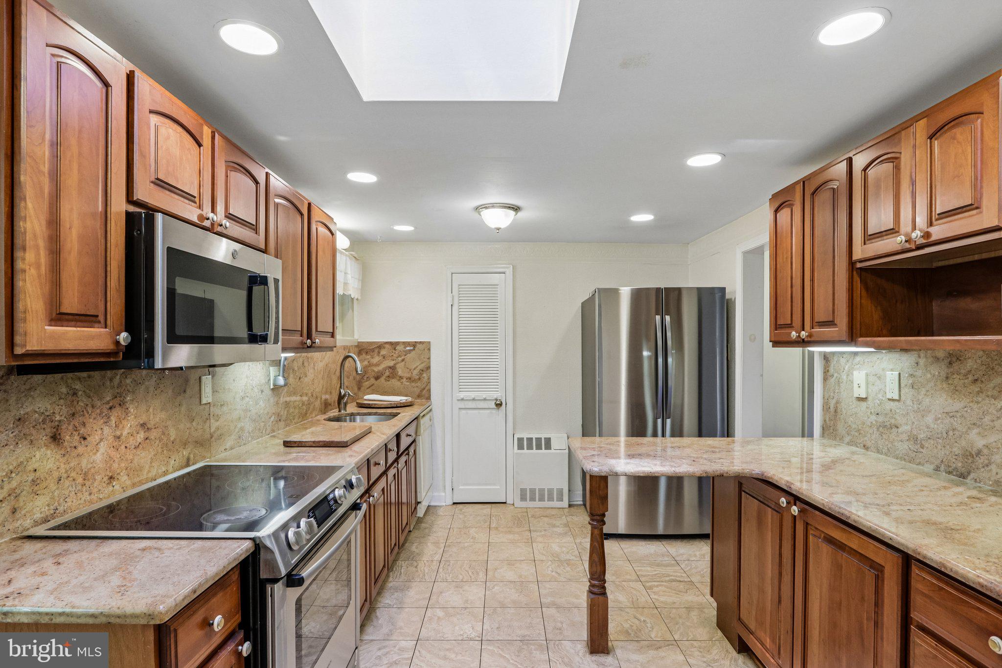 ROBERTS PARK - Residential