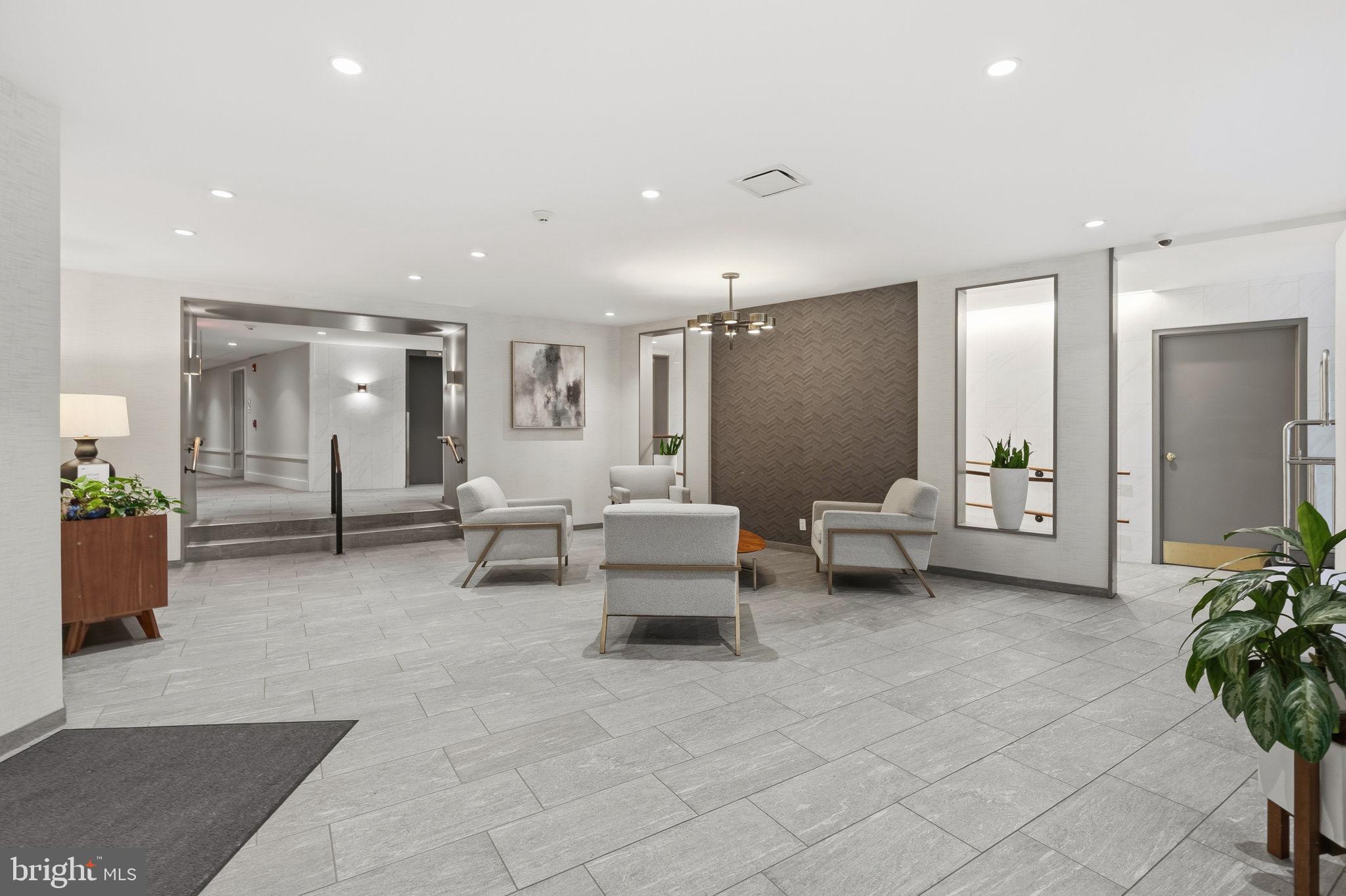 OAK HILL - Residential