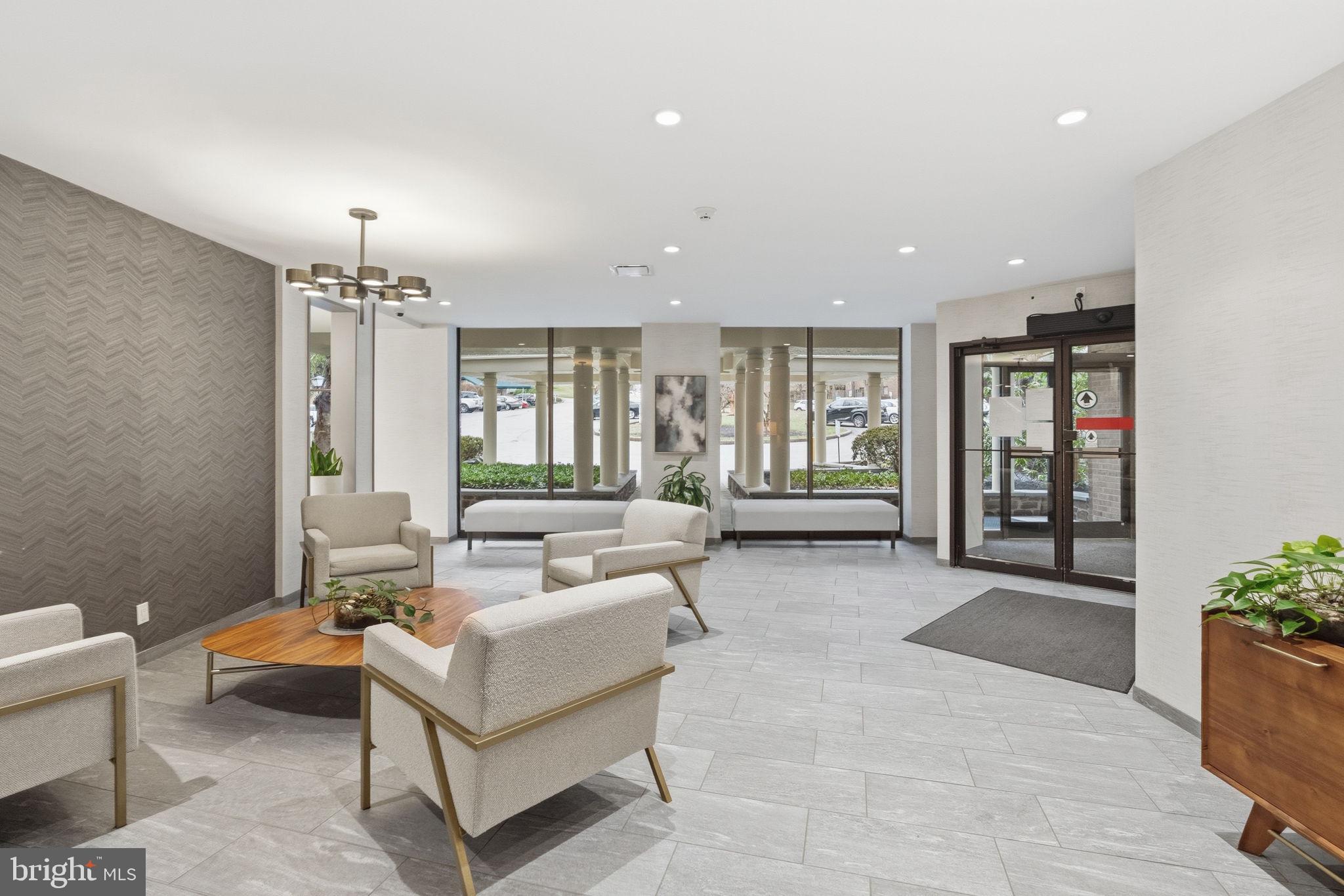 OAK HILL - Residential