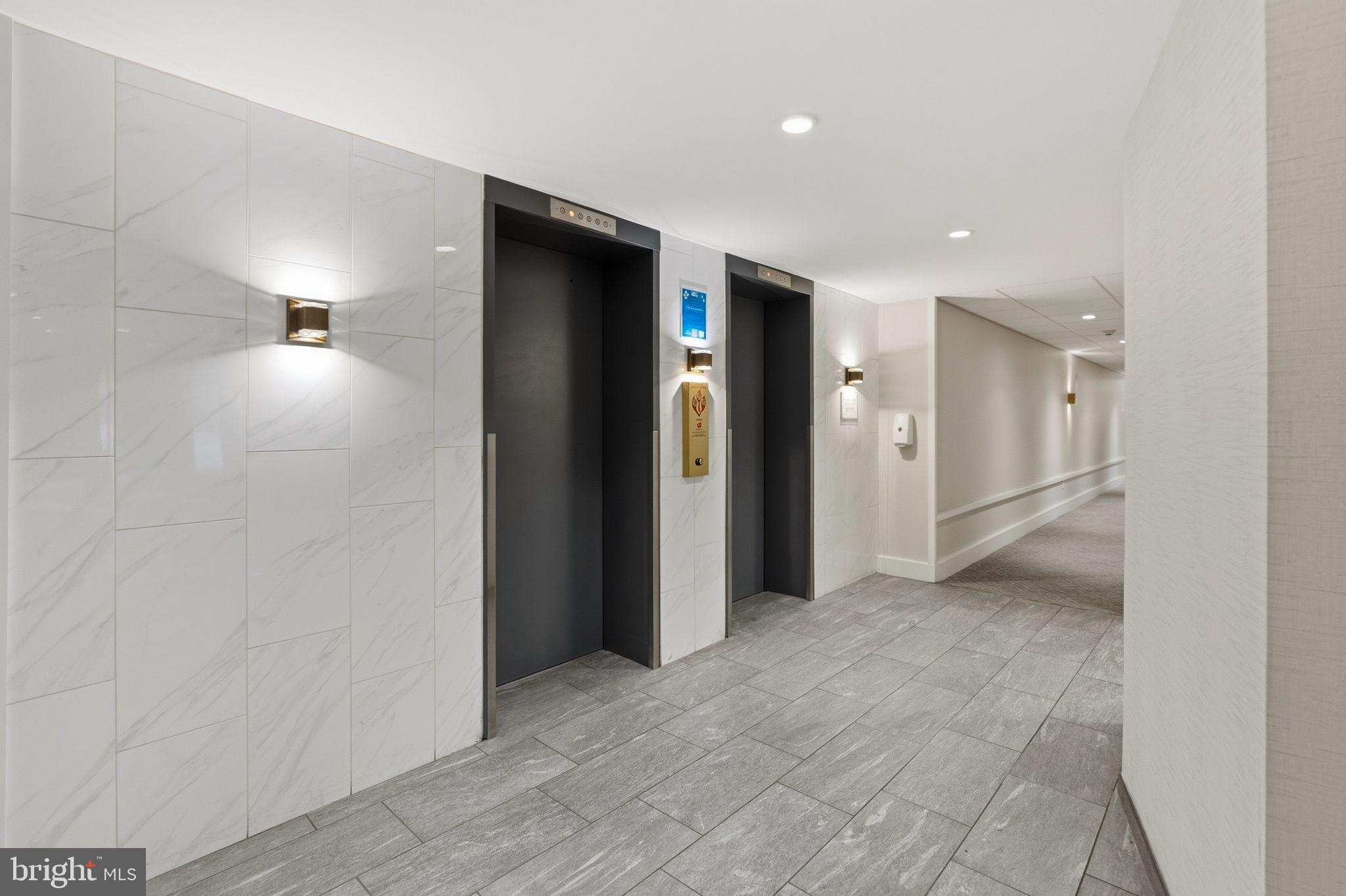 OAK HILL - Residential