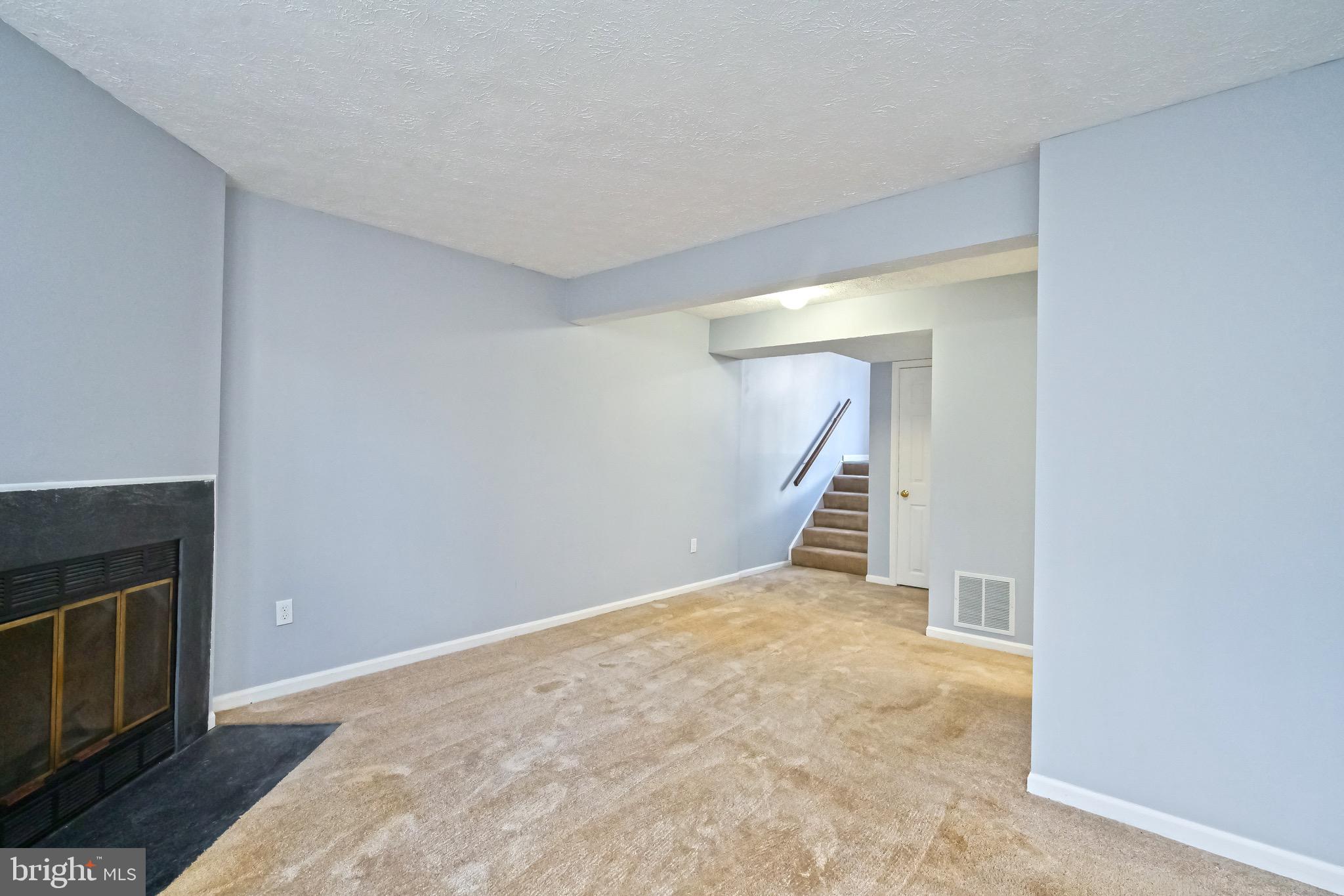 THORNHILL - Residential