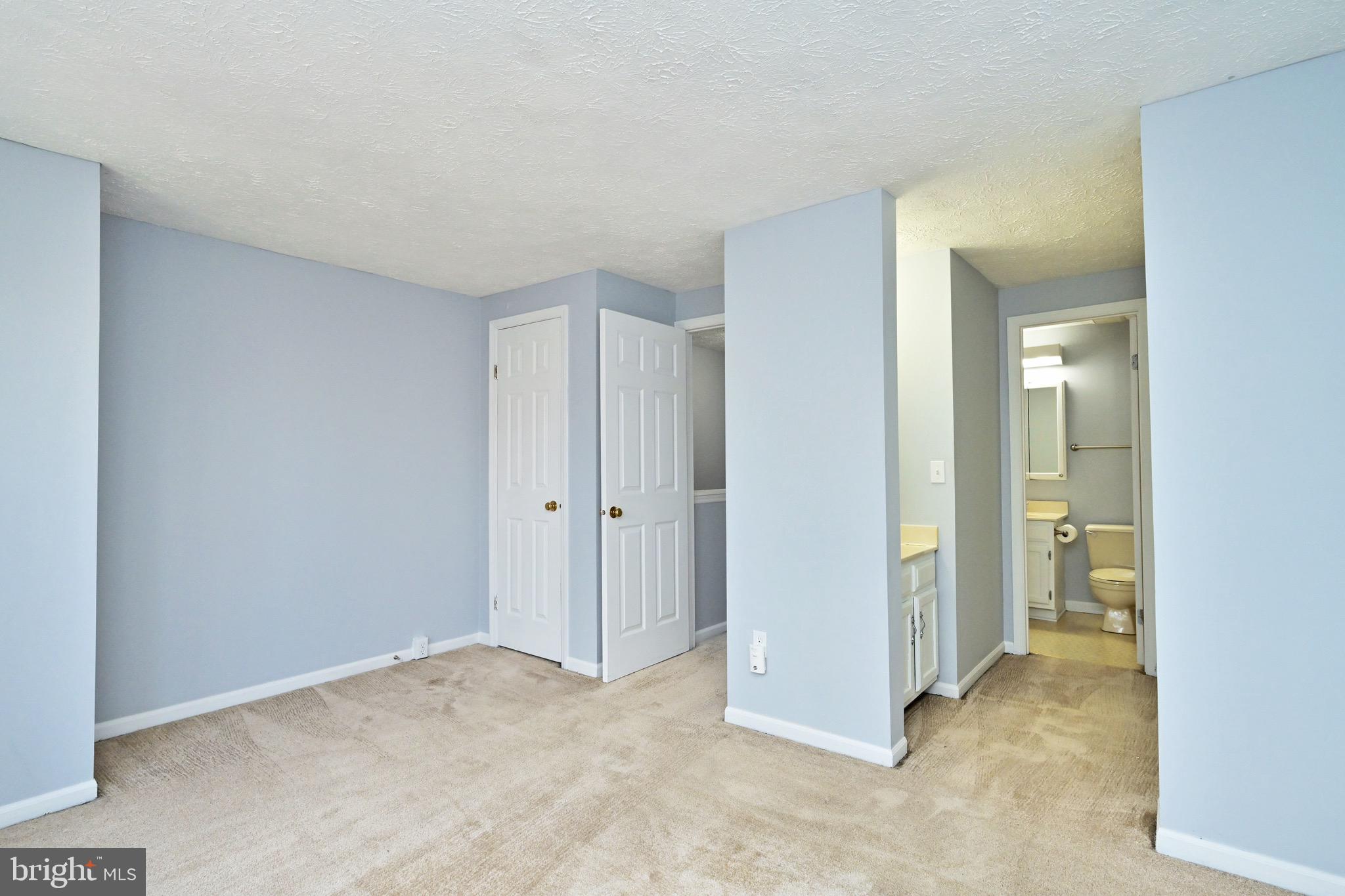 THORNHILL - Residential