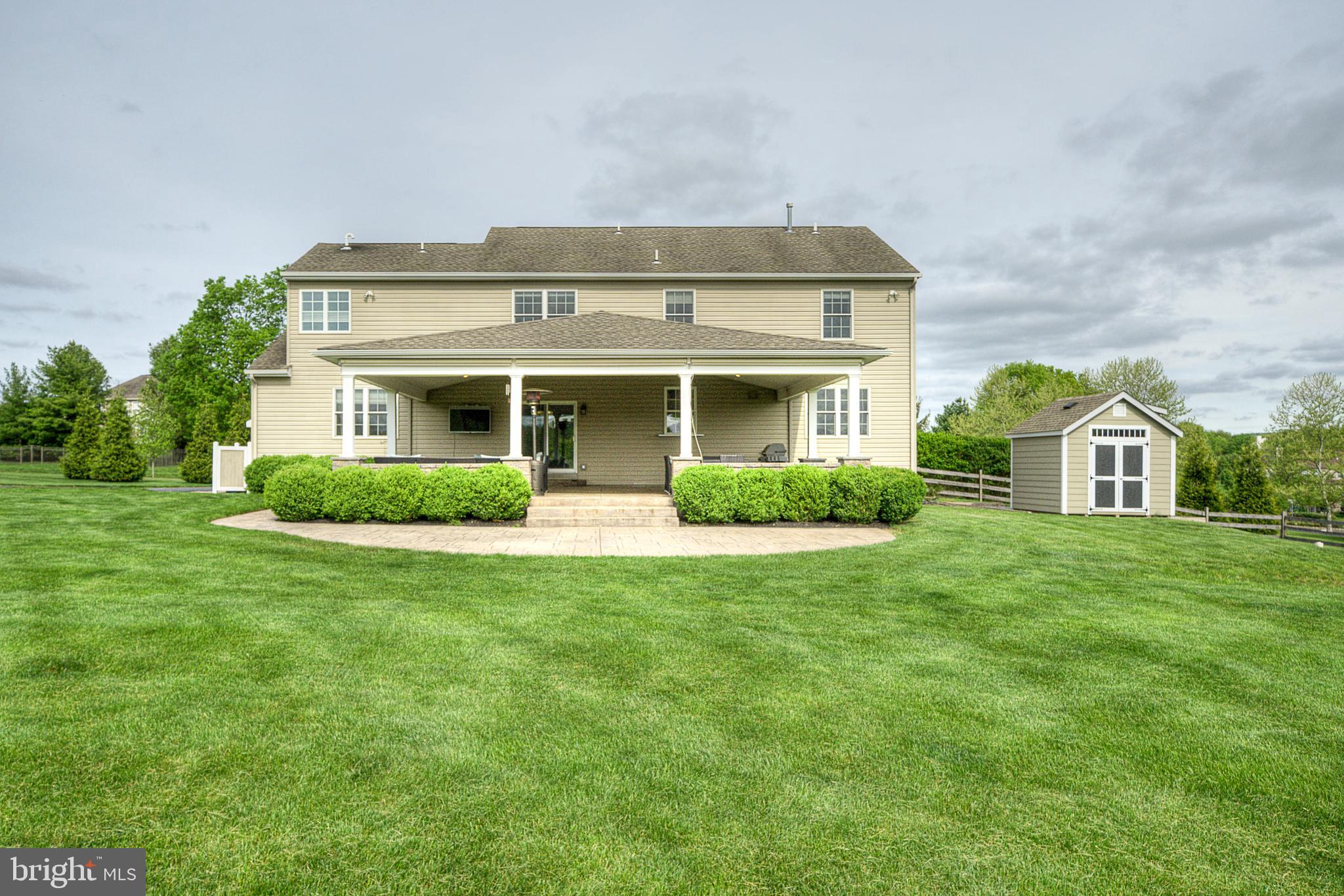 NORTH POINTE - Residential