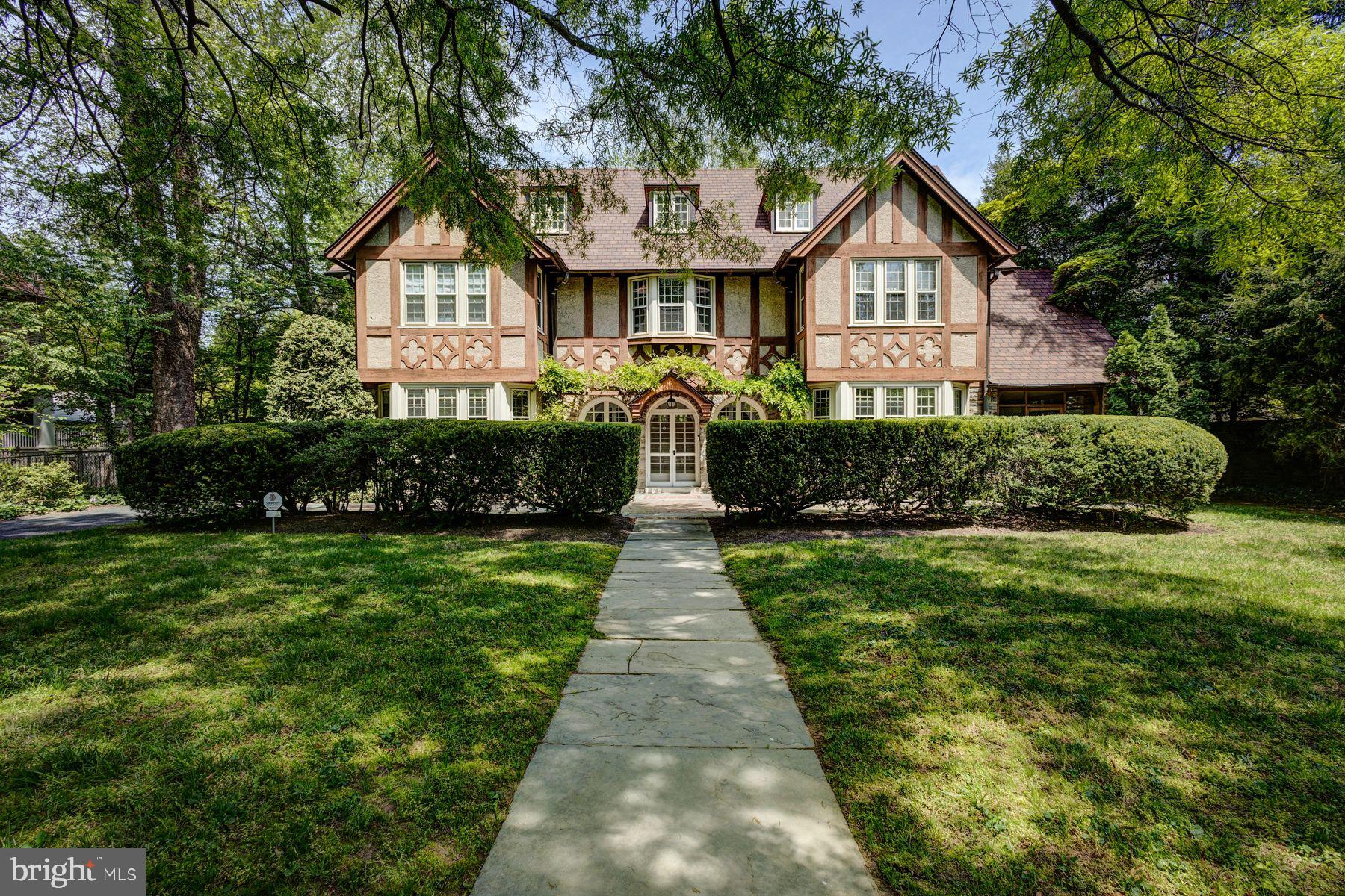 CHESTNUT HILL - Residential