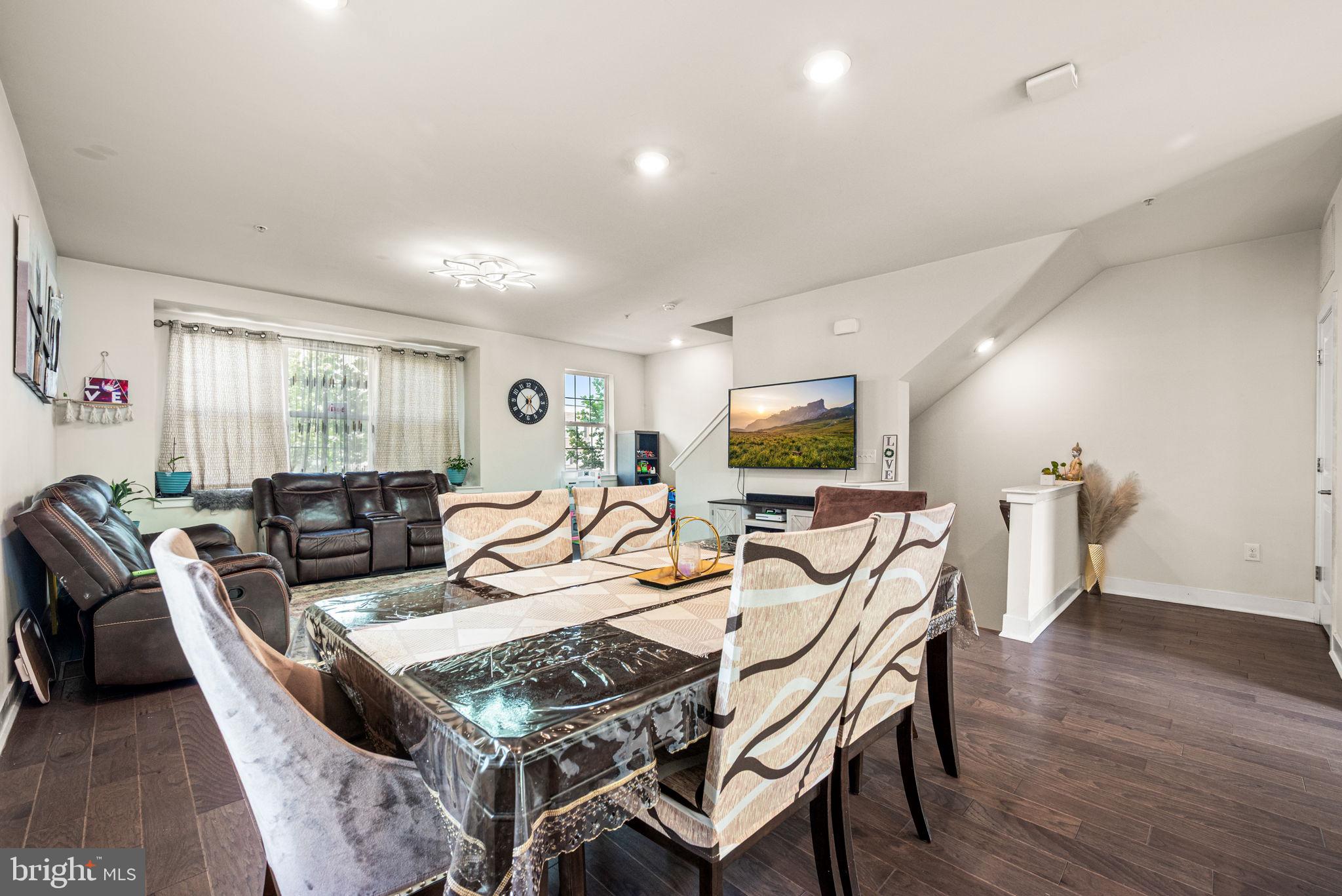 WATERSIDE - Residential