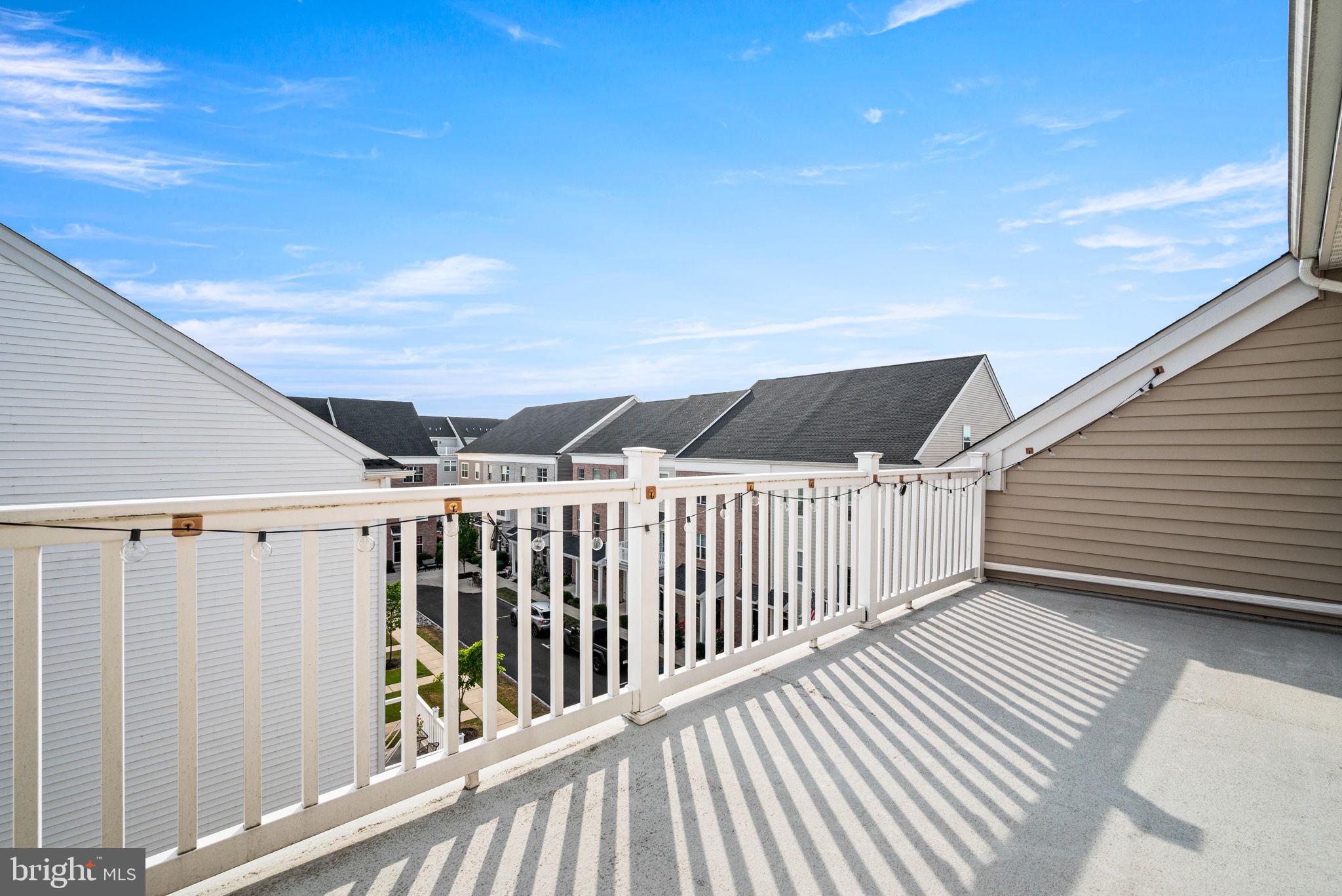 WATERSIDE - Residential