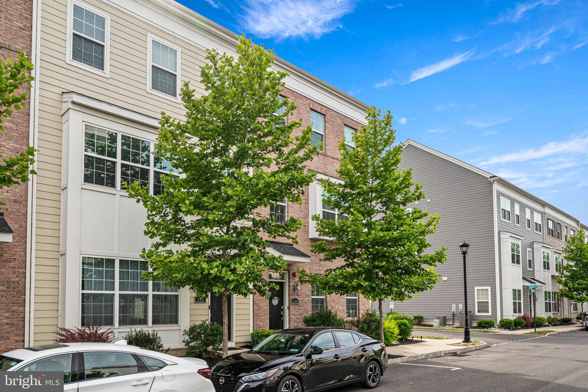 WATERSIDE - Residential